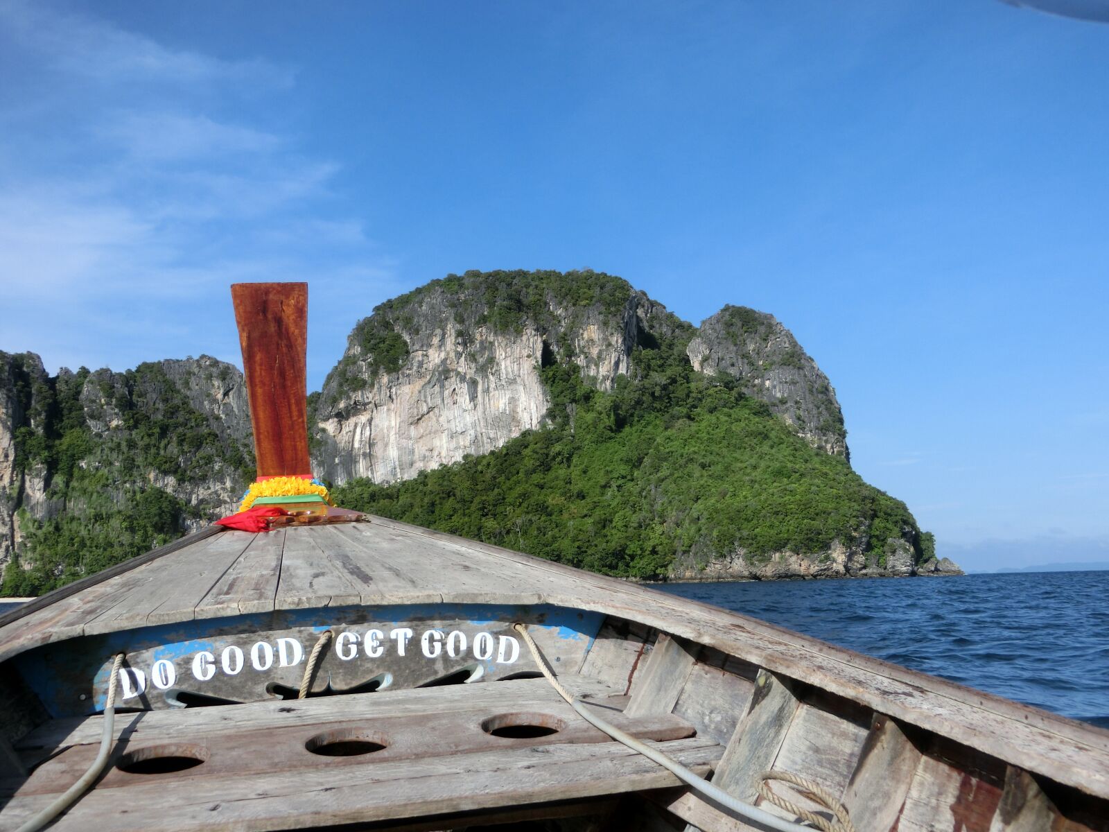 CASIO EX-ZR850 sample photo. Longboat, phi phi, thai photography