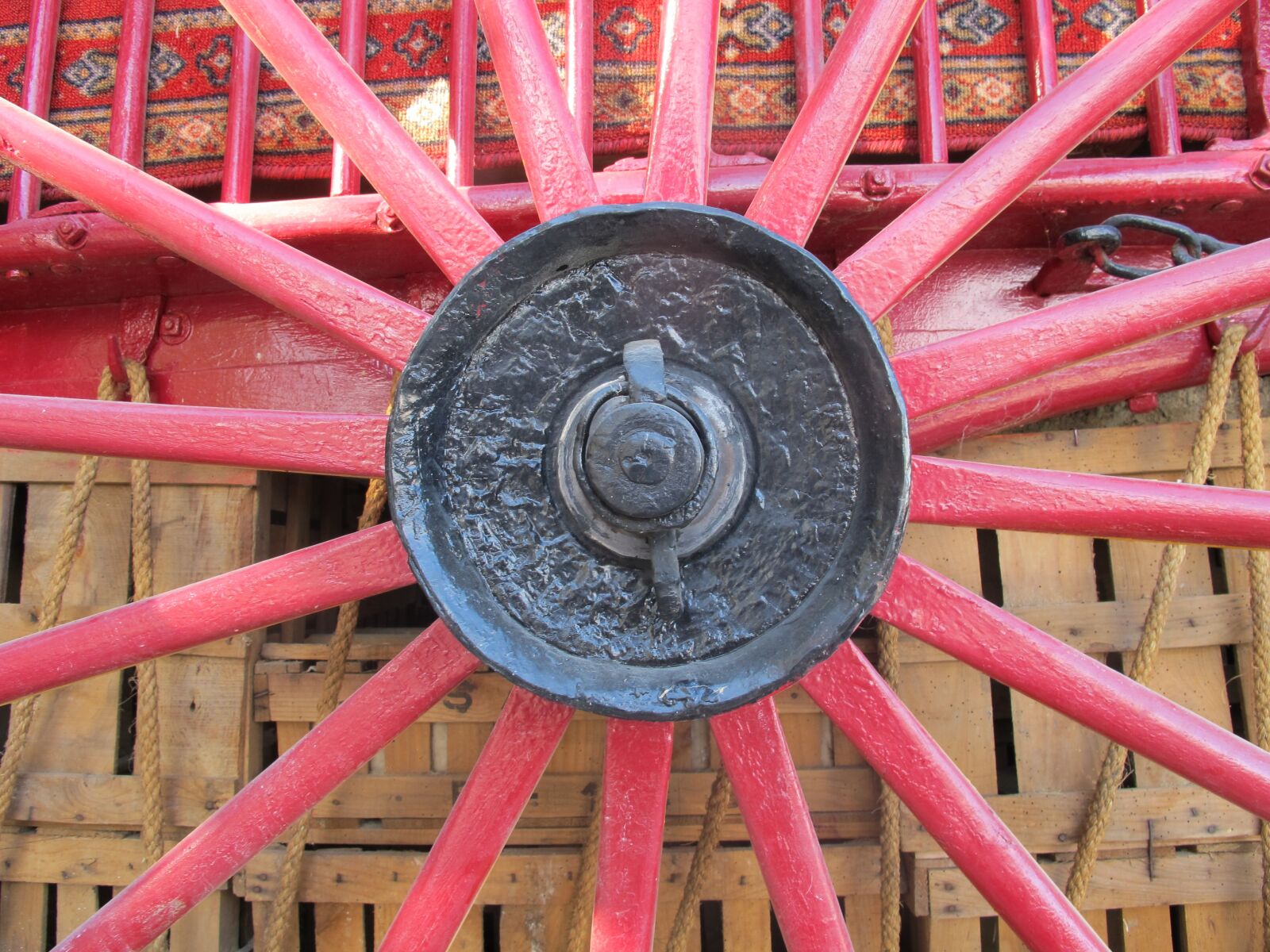 Canon PowerShot G12 sample photo. Car, wheel, goat photography