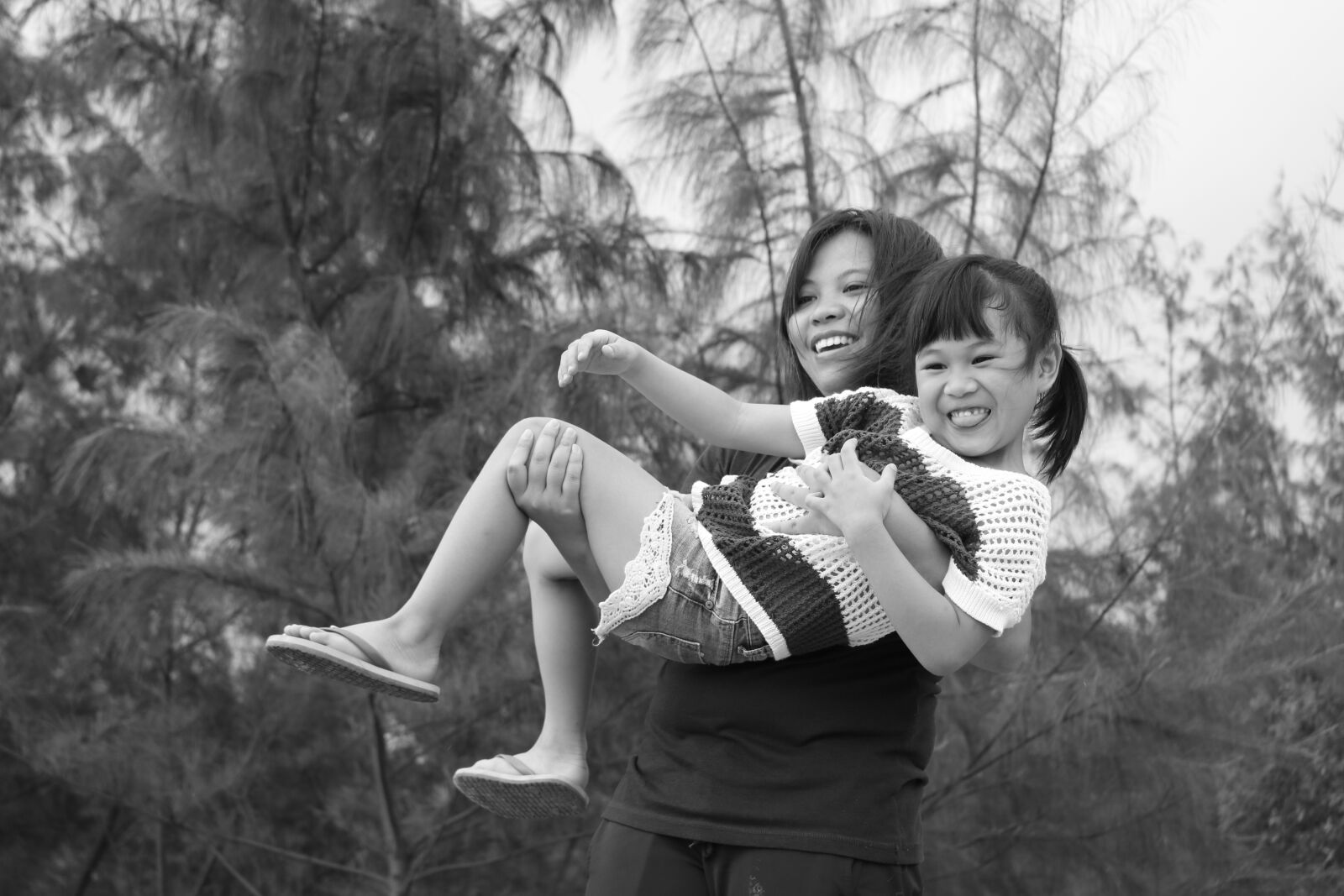Canon EOS 750D (EOS Rebel T6i / EOS Kiss X8i) sample photo. Mother, child, daughter photography