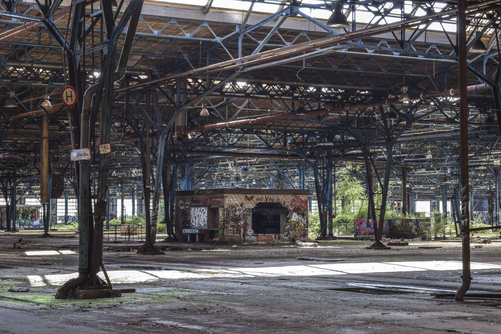 Nikon D3300 sample photo. Lost places, hall, pforphoto photography