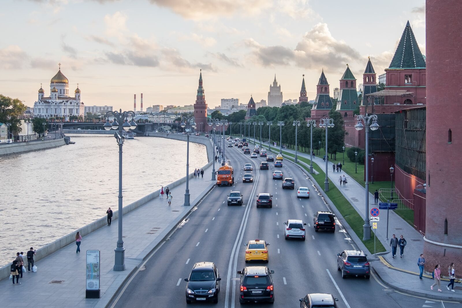 Fujifilm X-T1 sample photo. Moscow, kremlin, towers photography