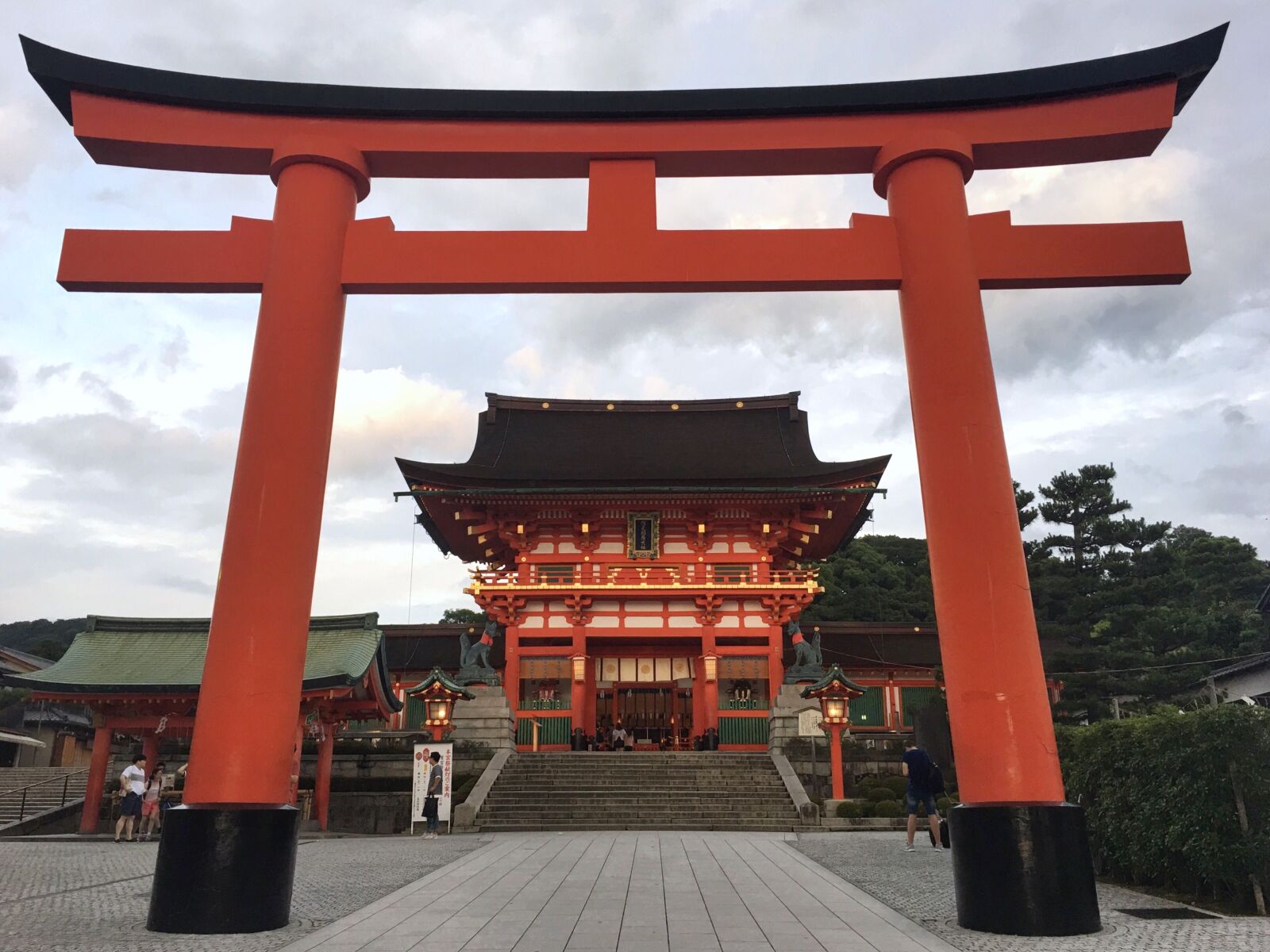 Apple iPhone 6s Plus sample photo. Japan, osaka, travel photography