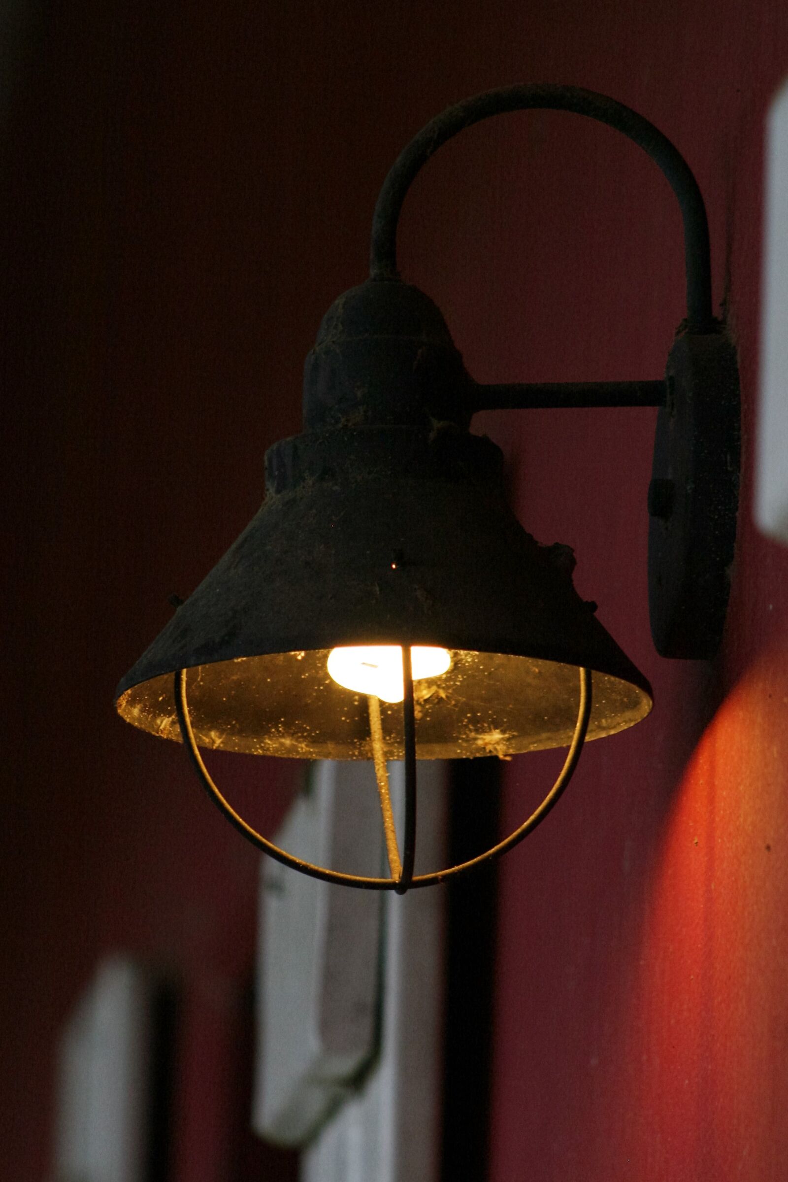 Canon EOS 20D sample photo. Lamp, light, energy photography