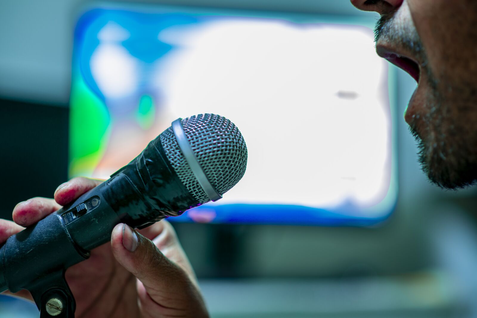 Nikon D600 sample photo. Microphone, singing, music photography