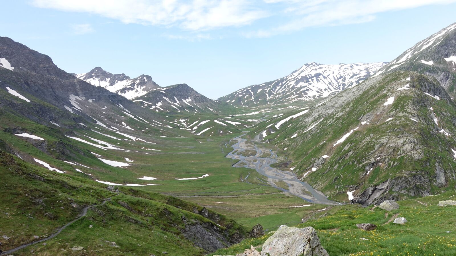 Sony Cyber-shot DSC-RX100 IV sample photo. Plateau, landscape, mountains photography