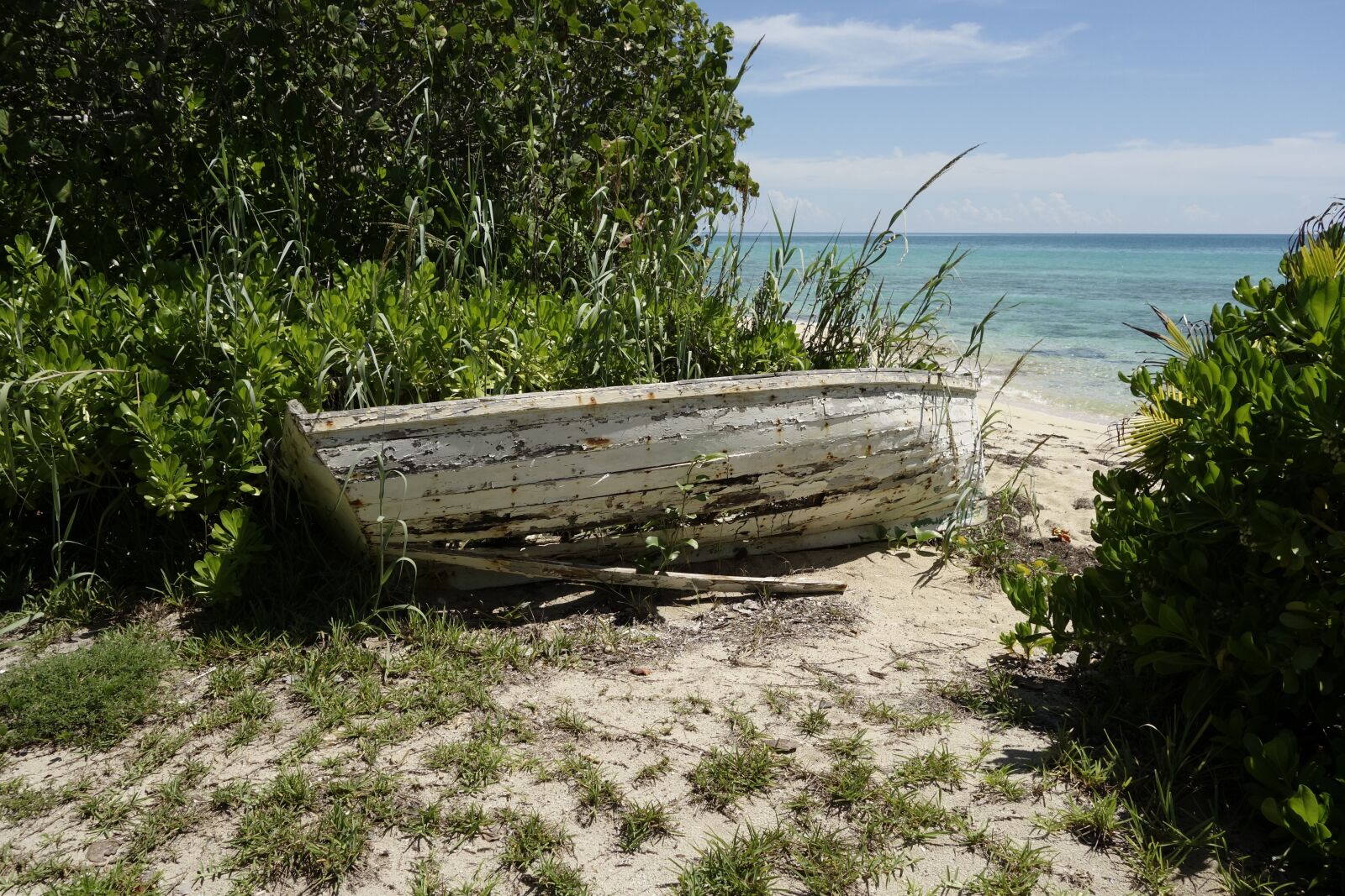 Sony Cyber-shot DSC-RX100 sample photo. Boat, beach, anda photography