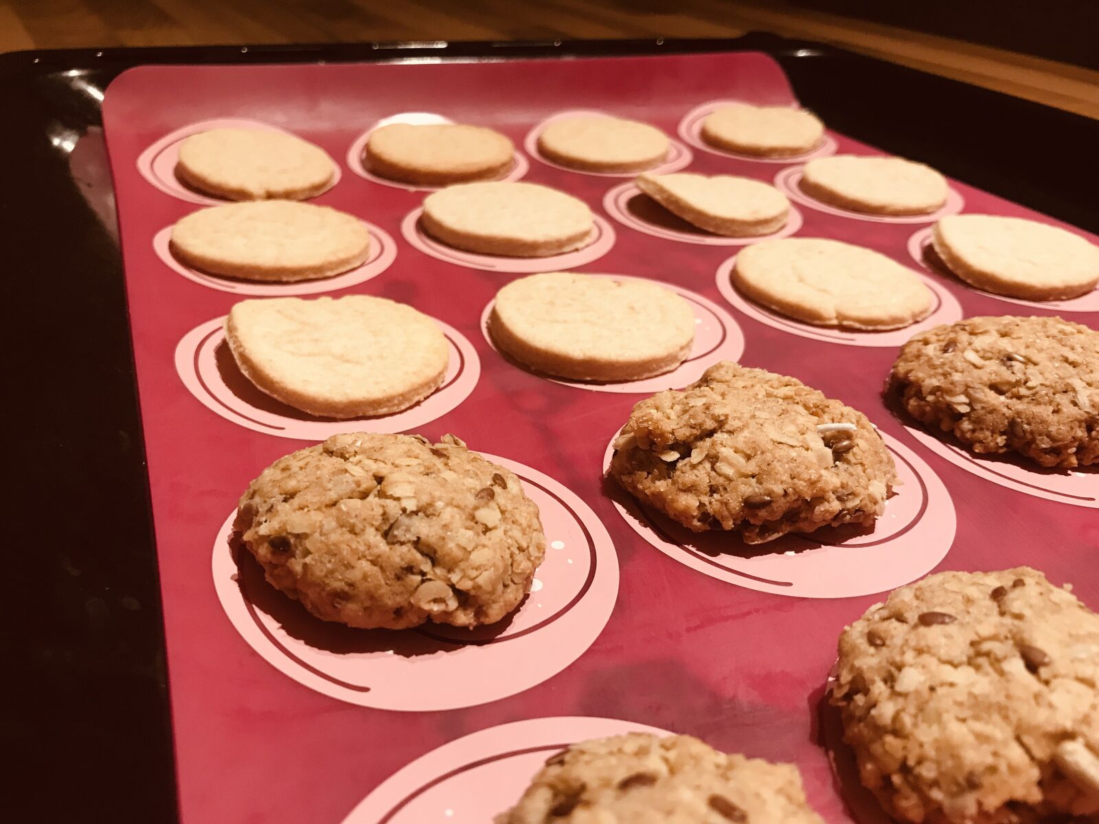 iPhone 7 back camera 3.99mm f/1.8 sample photo. Cookies, baking, silicone pad photography