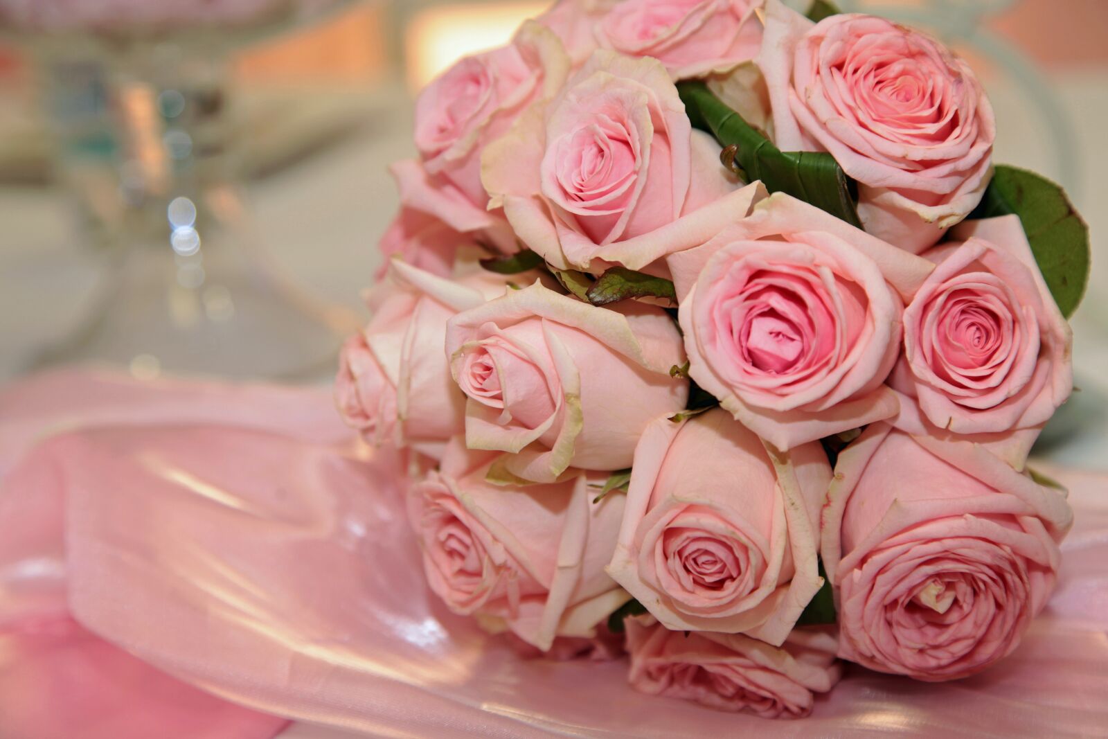 Canon EOS 5D Mark II sample photo. Rose, wedding, bouquet of photography