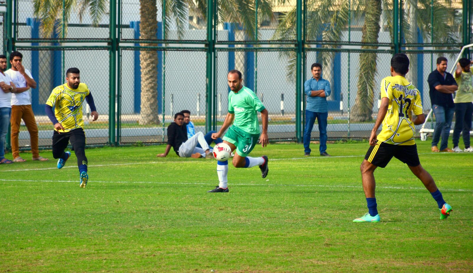 Nikon D7100 sample photo. Football, games, player photography