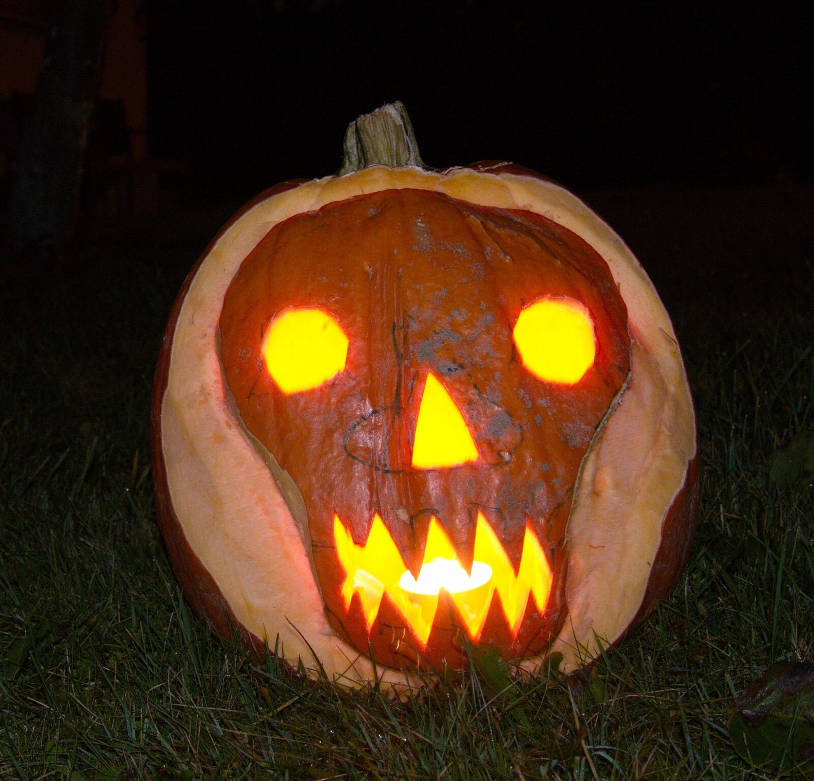 Panasonic Lumix DMC-G6 sample photo. Halloween, pumpkin, faces photography