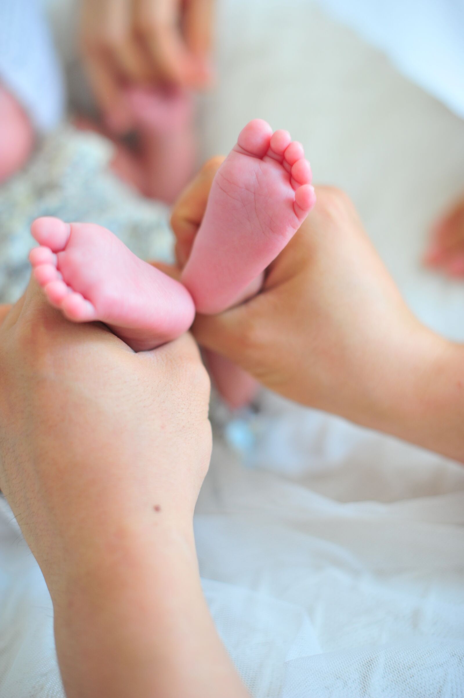 Nikon D700 sample photo. Baby shoes, hart, foot photography