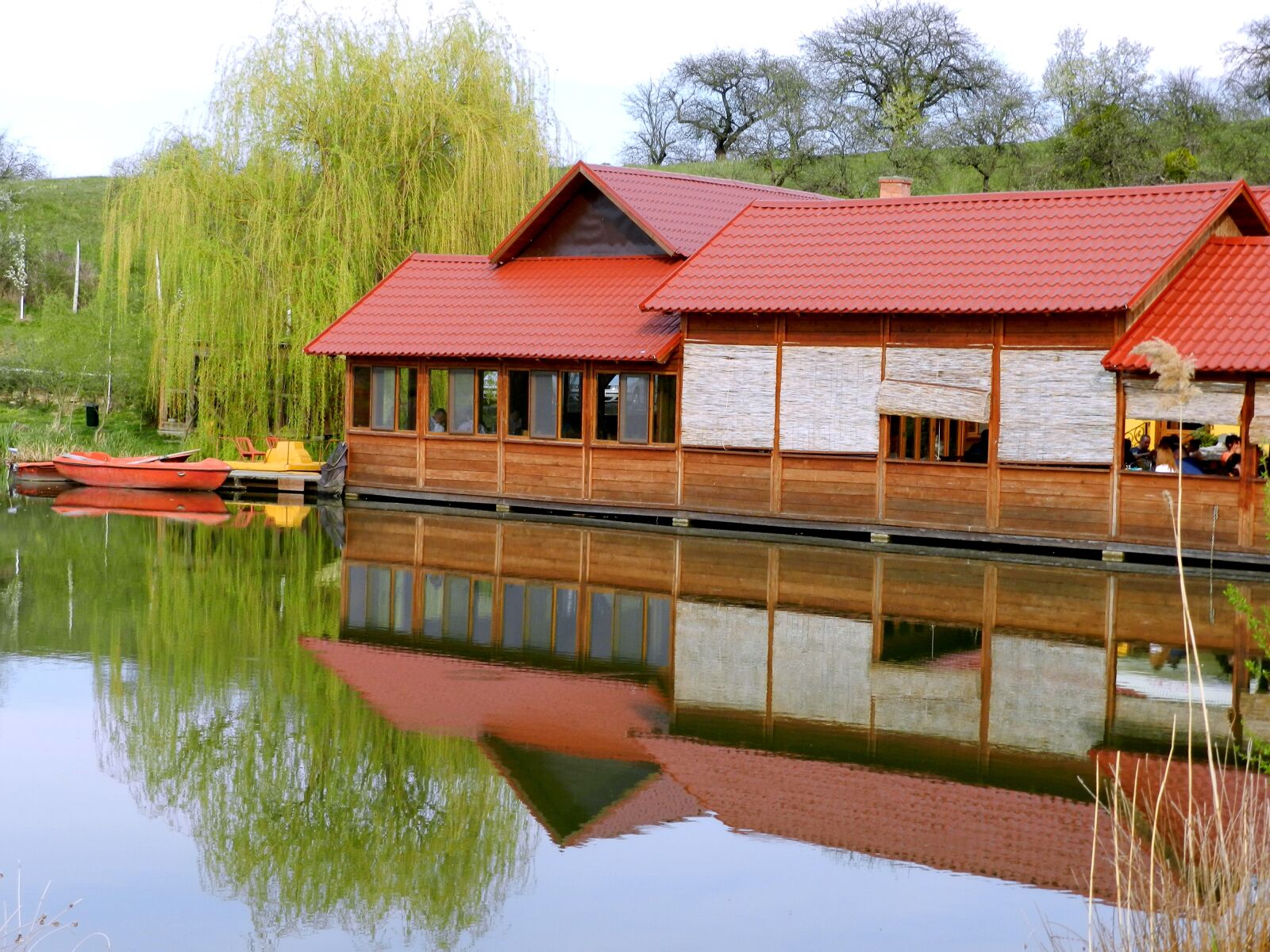 Nikon Coolpix P500 sample photo. Home, reflections, water photography
