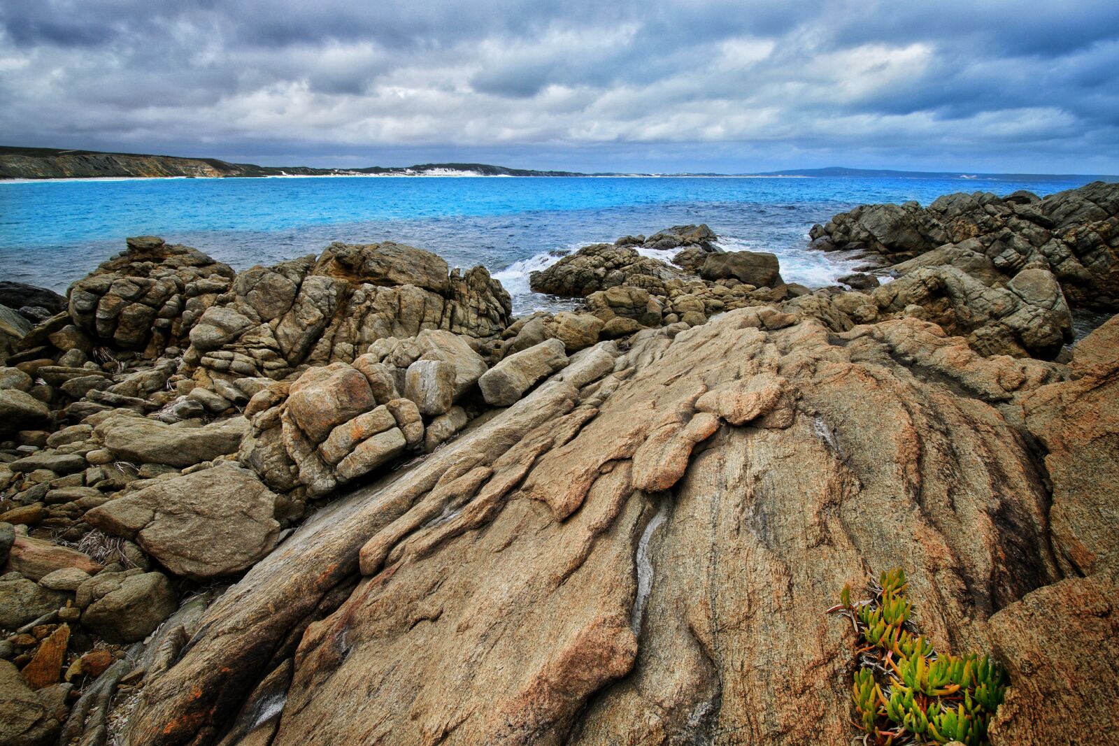 Nikon D3300 sample photo. Rocks, coast, waves photography