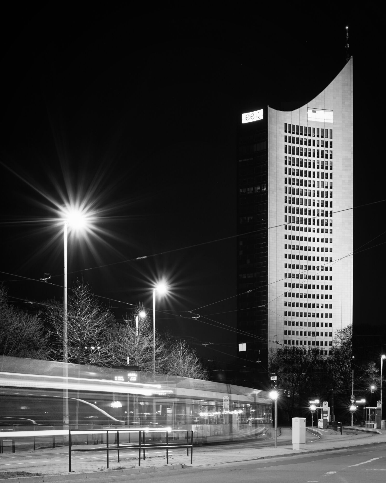 30mm F1.4 DC DN | Contemporary 016 sample photo. Architecture, building, business photography