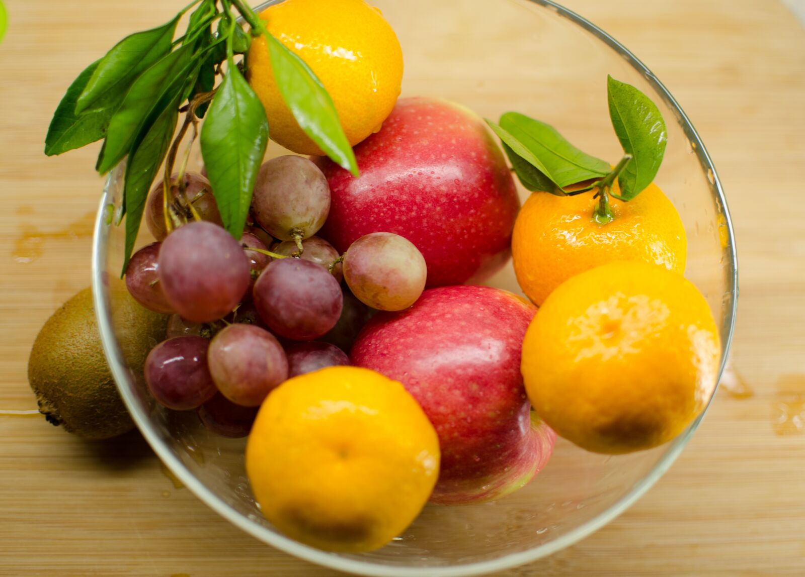 Nikon D5100 sample photo. Apple, fruit, red photography