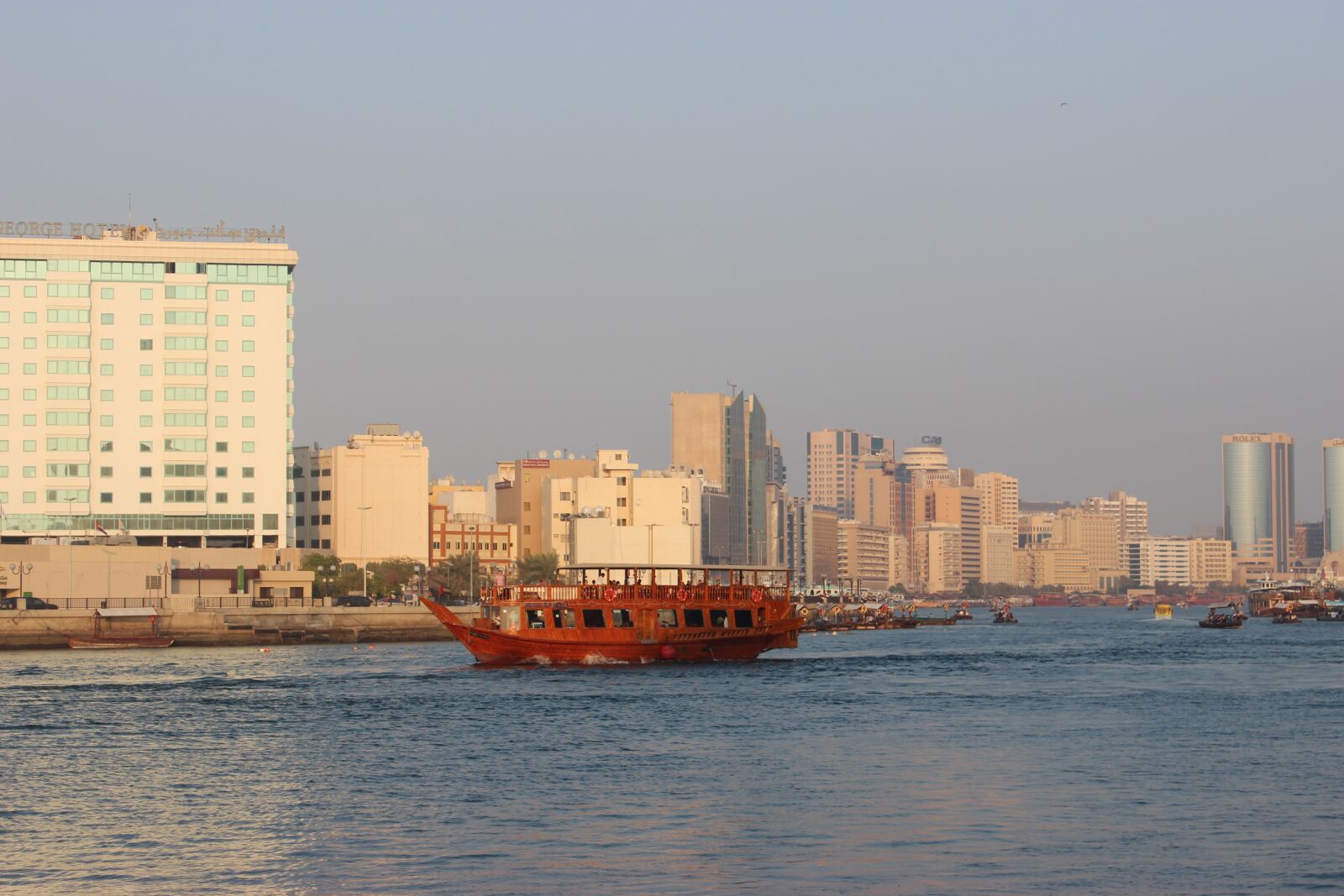 Canon EOS 600D (Rebel EOS T3i / EOS Kiss X5) sample photo. Dubai, city, water photography