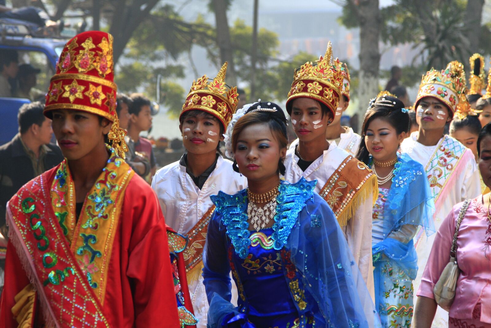 Canon EOS 40D sample photo. Myanmar, mandalay, procession photography