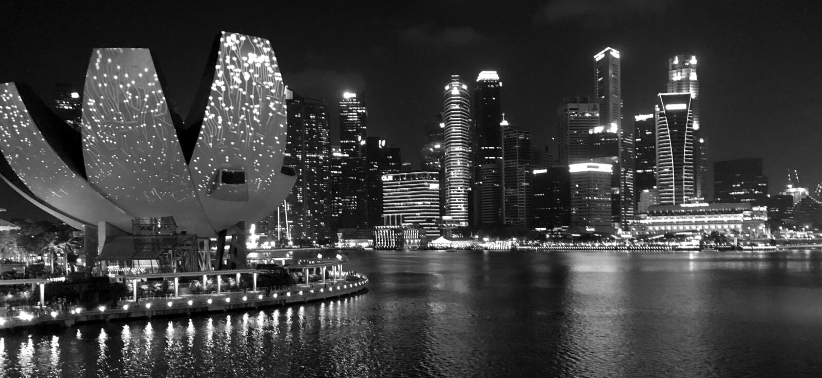 iPhone 8 Plus back dual camera 3.99mm f/1.8 sample photo. Singapore, skyline, city photography