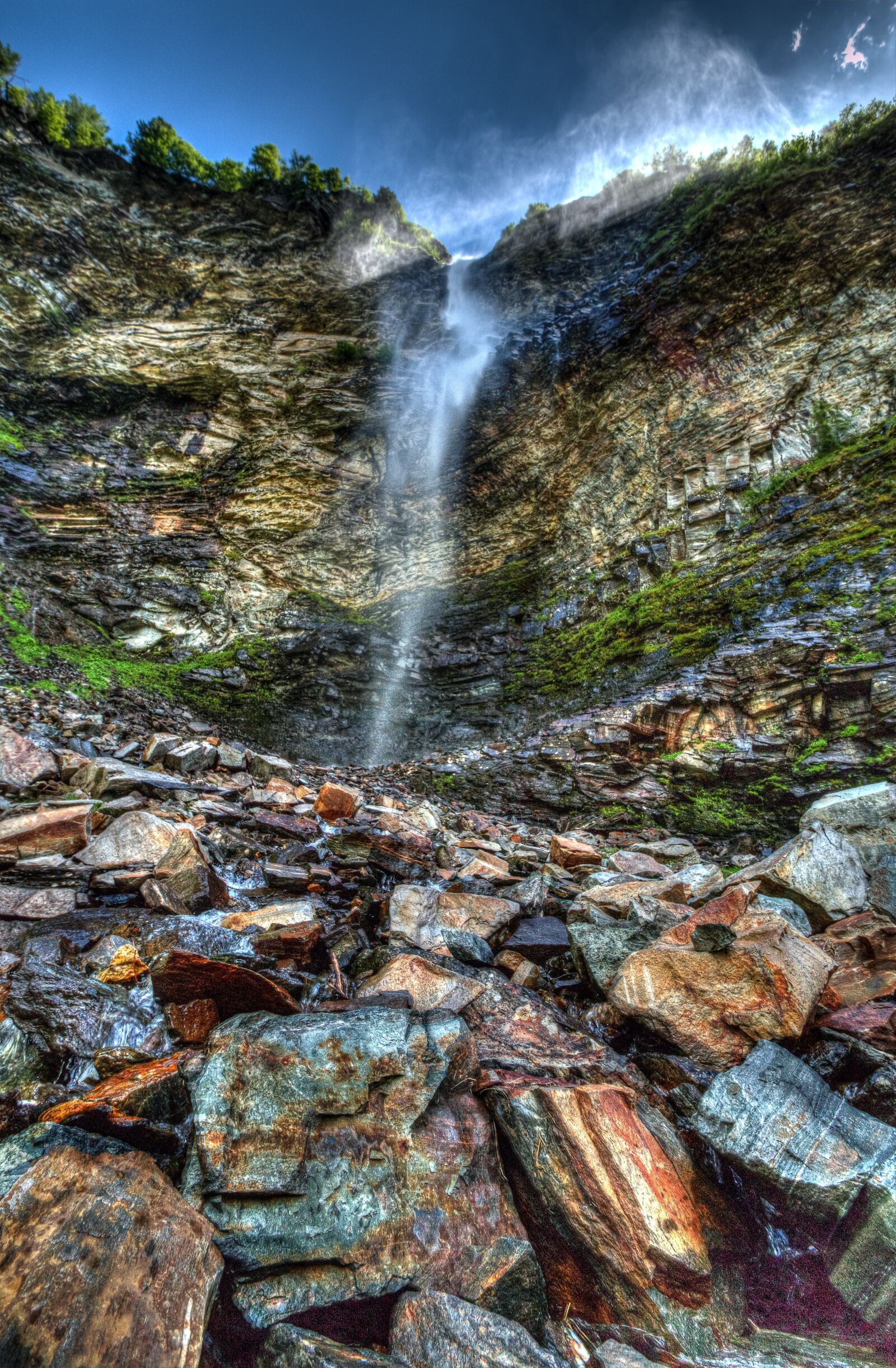 Canon EOS 70D sample photo. Waterfall, mountains, landscape photography