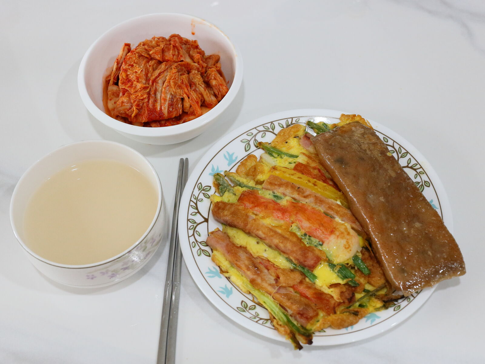 Canon EOS 6D sample photo. Korean rice wine and photography
