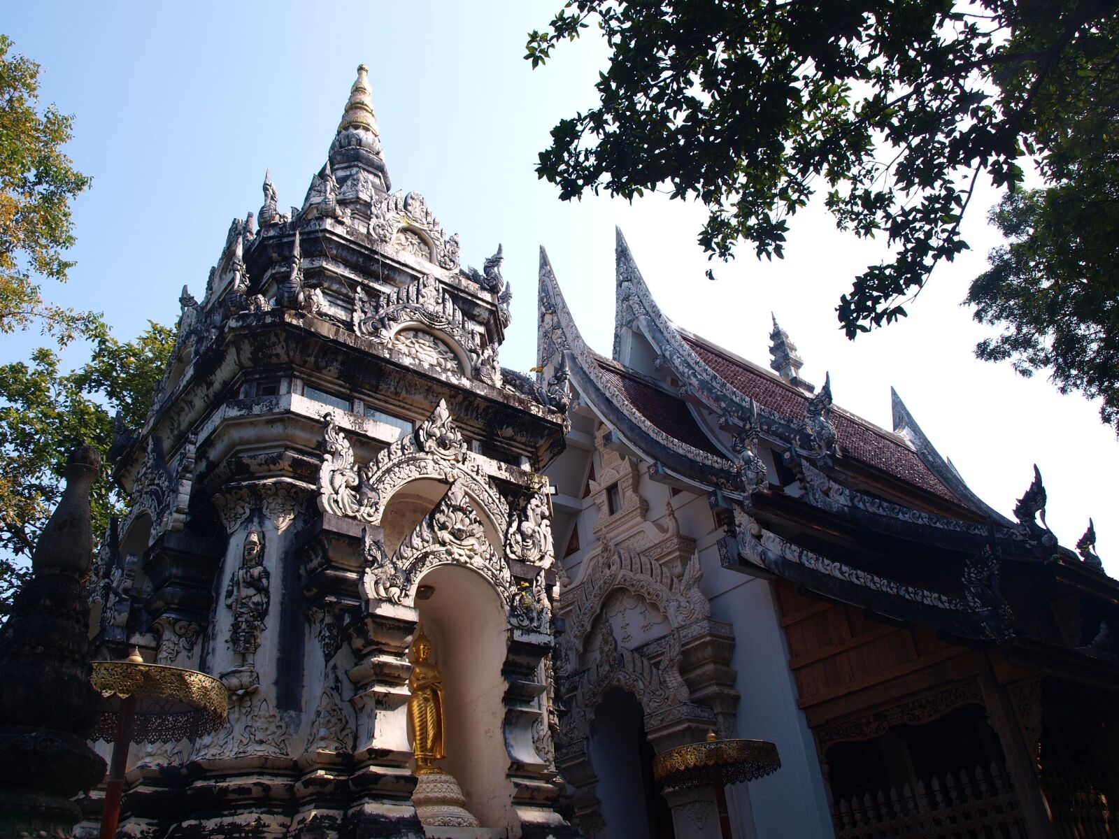 Olympus E-420 (EVOLT E-420) sample photo. Wat phra that doi photography