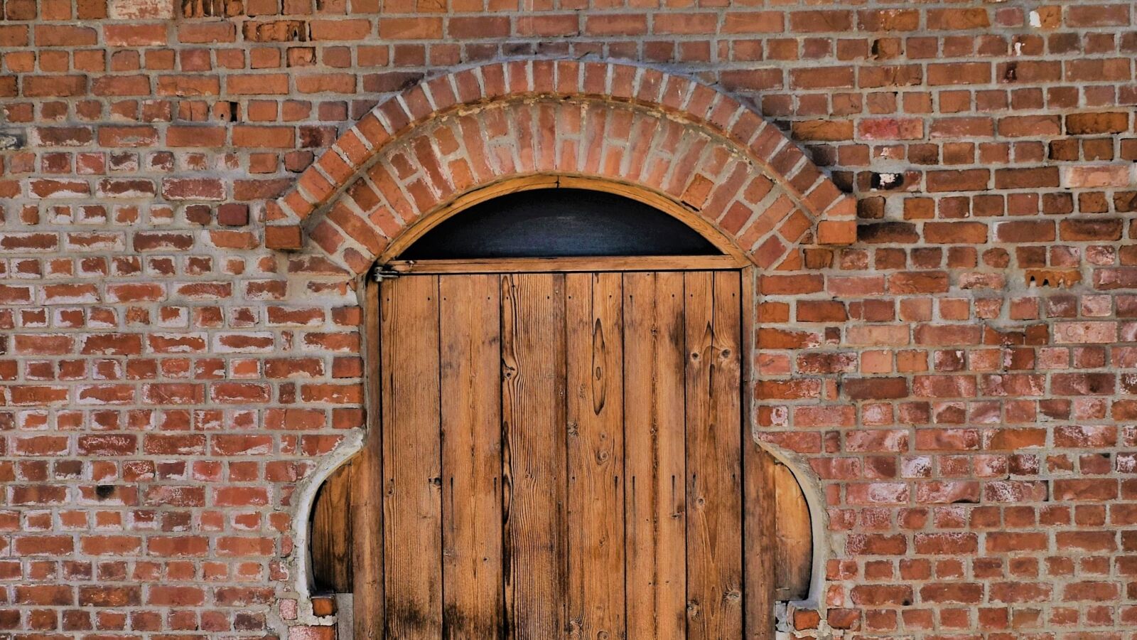 Nikon D3300 sample photo. Door, wooden, brick photography