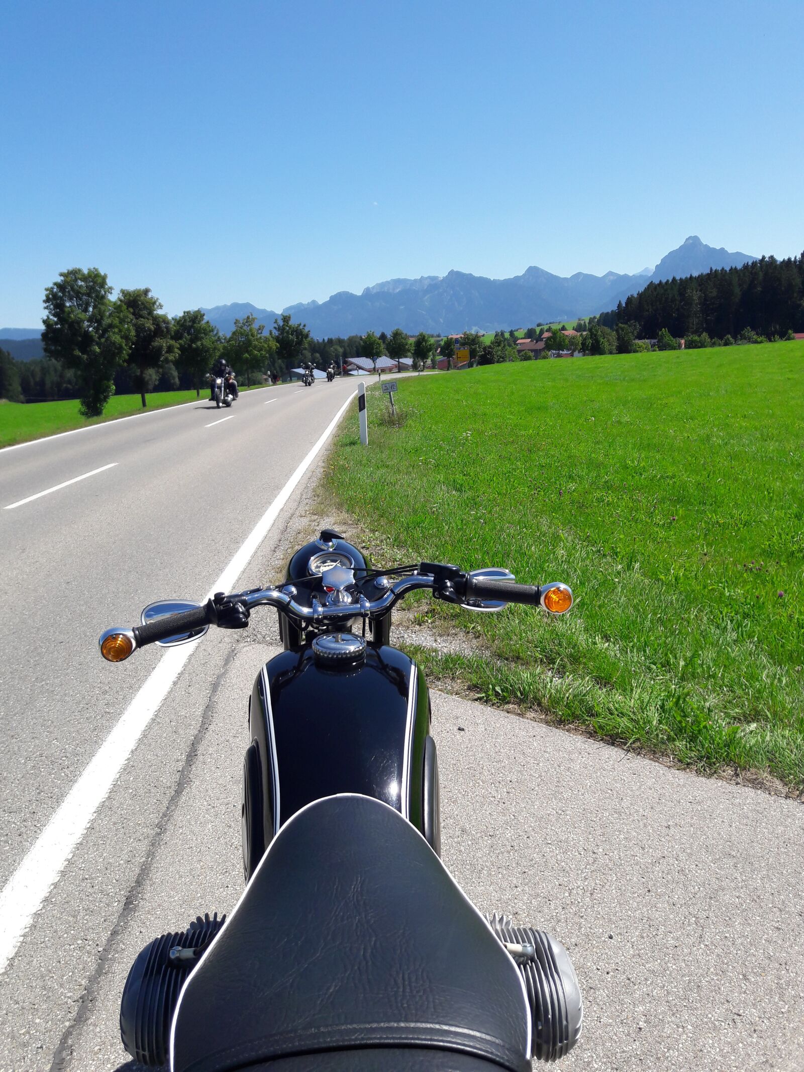 Samsung Galaxy A30 sample photo. Bmw, motorcycle, oldtimer photography