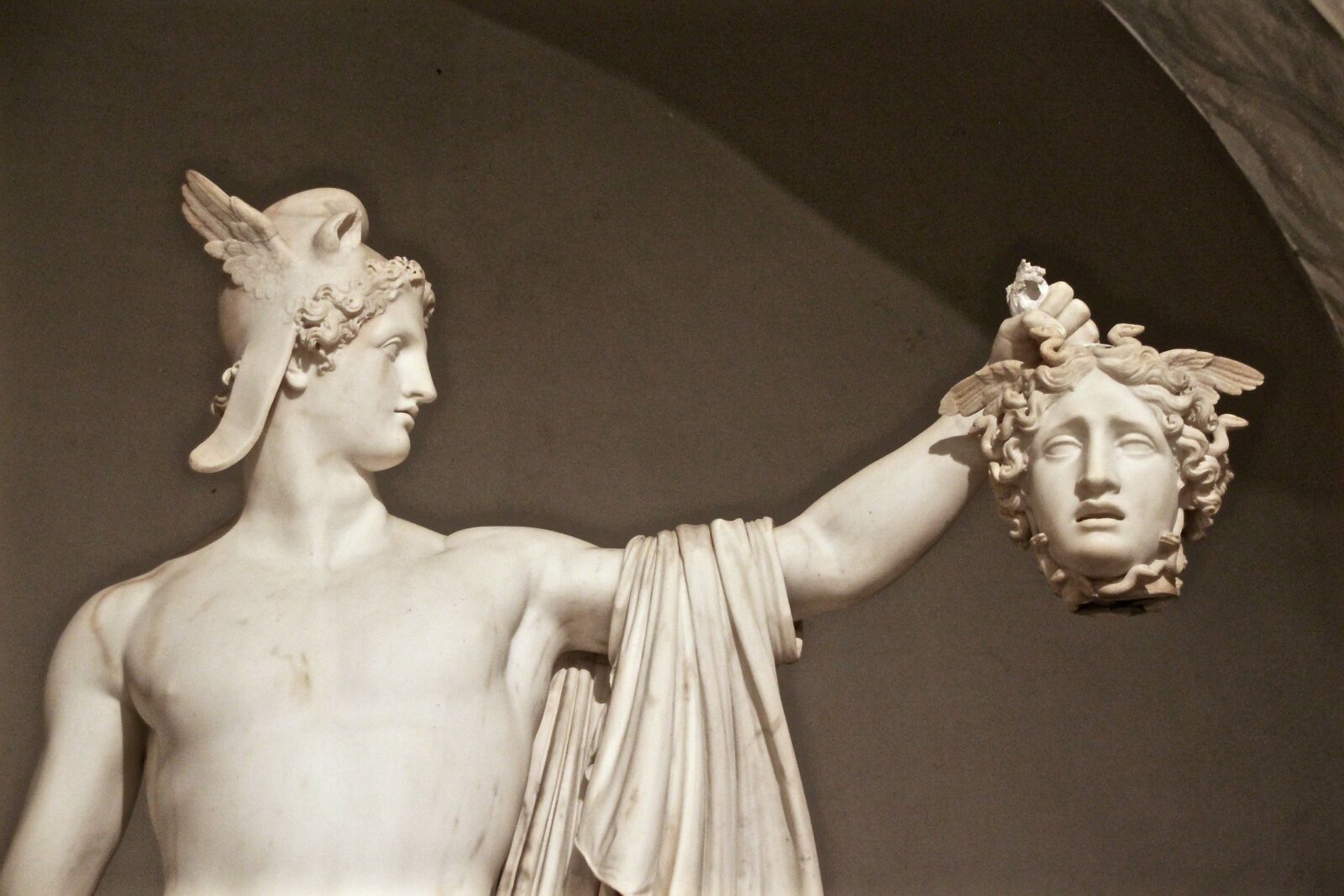 Canon EOS 600D (Rebel EOS T3i / EOS Kiss X5) sample photo. Medusa, perseus, head photography