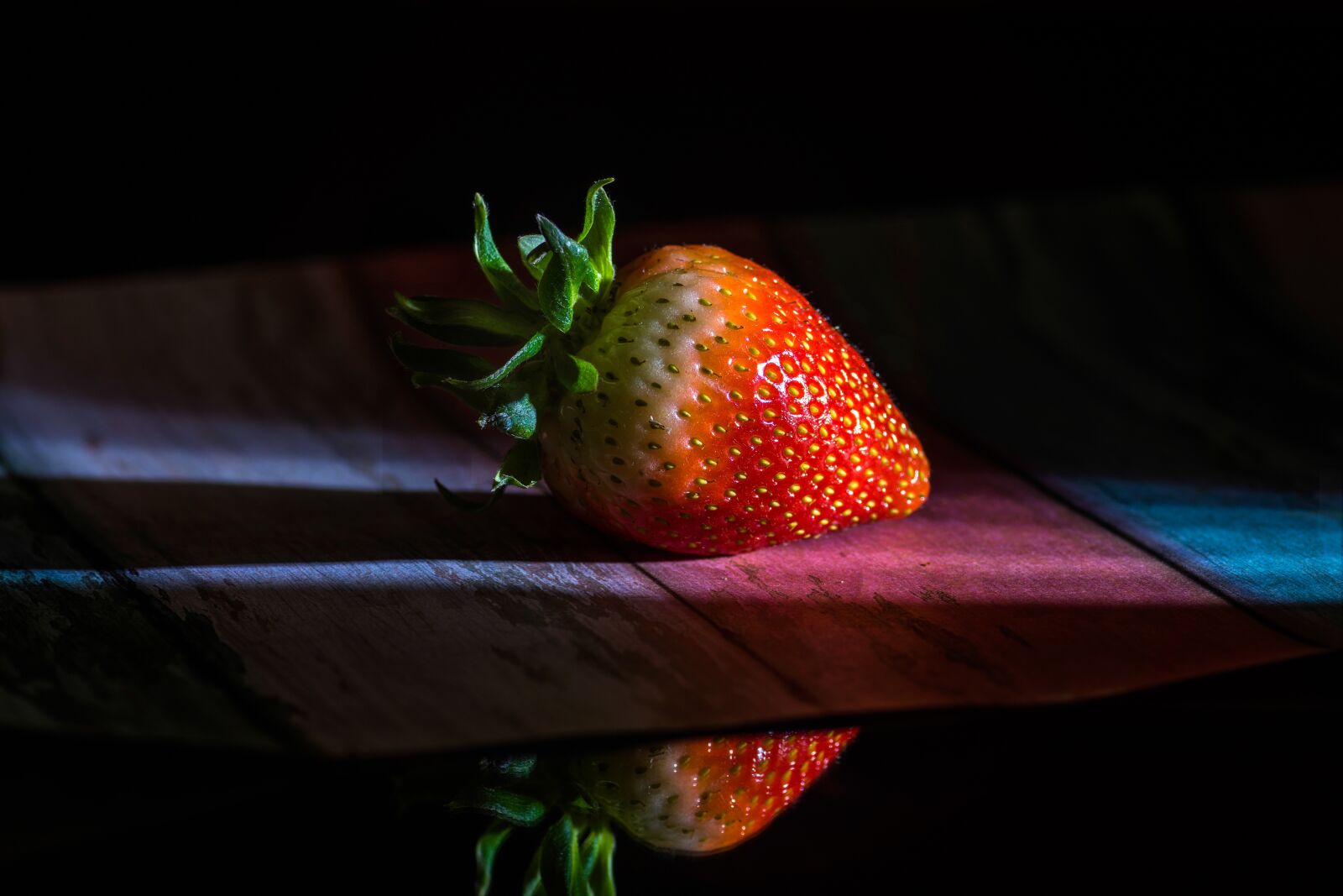 Nikon D7200 sample photo. Strawberry, fruit, paper photography