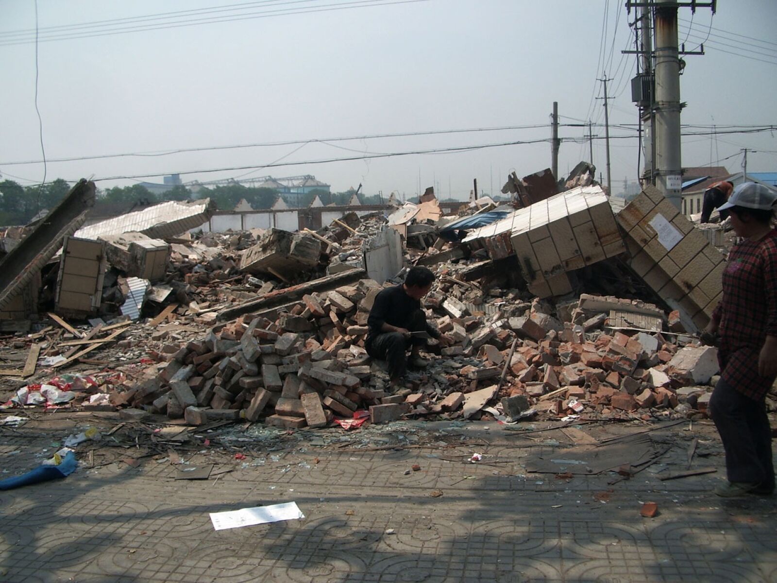 Pentax OPTIO S40 sample photo. Demolition, ruins, debris photography