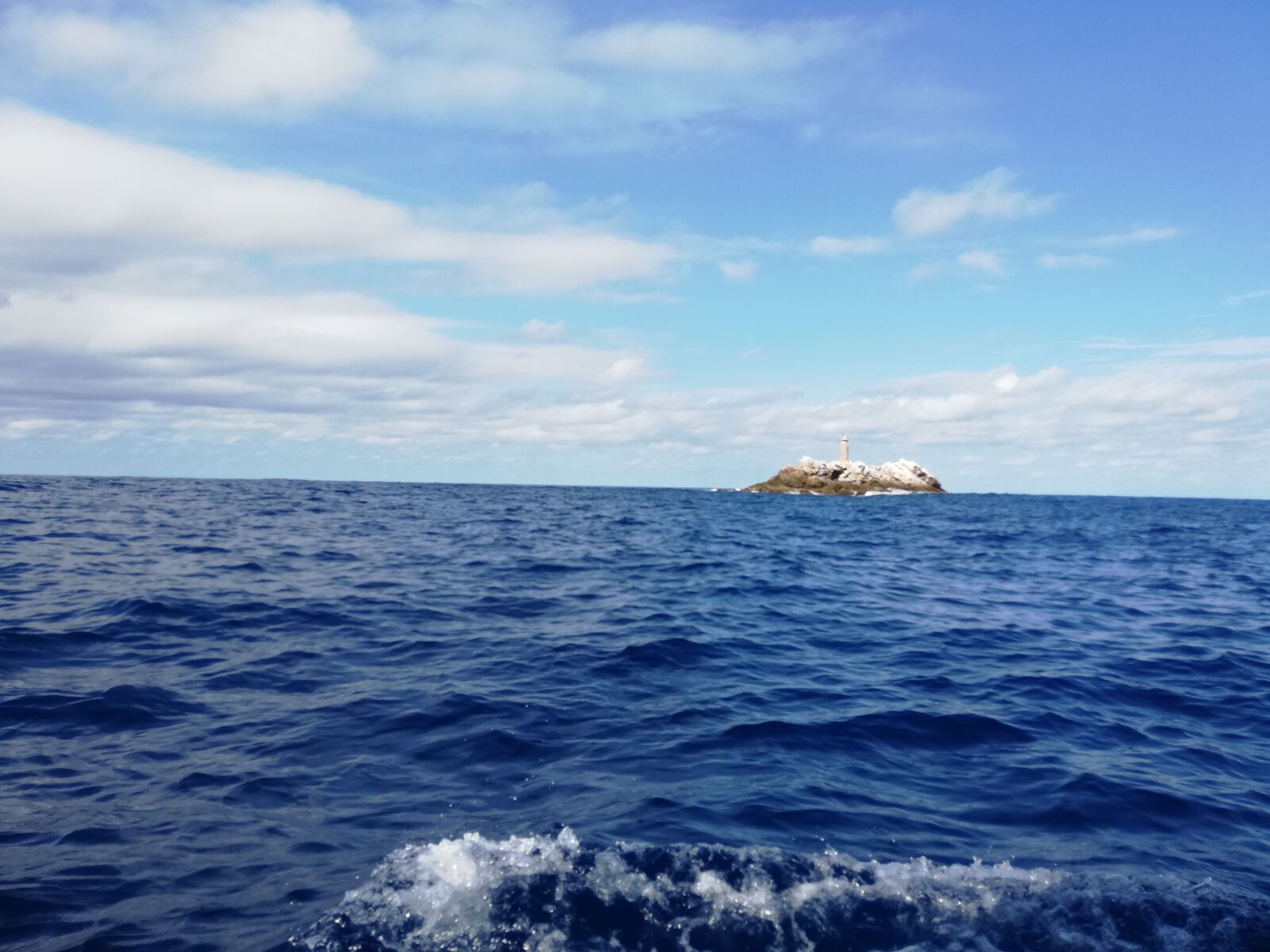 HUAWEI P20 lite sample photo. Island, ocean, sea photography