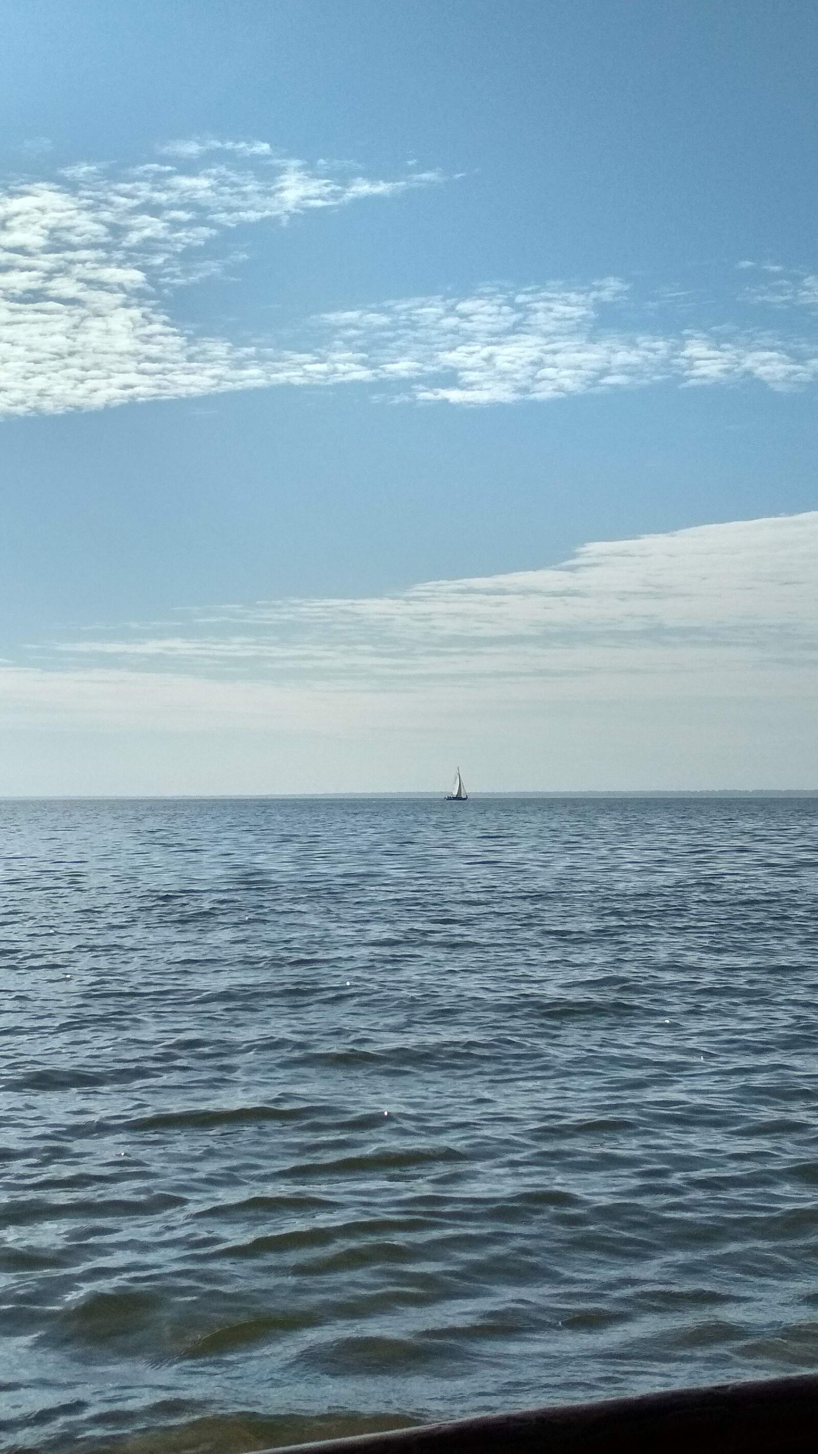Xiaomi Redmi 4X sample photo. Blue, boat, sky photography