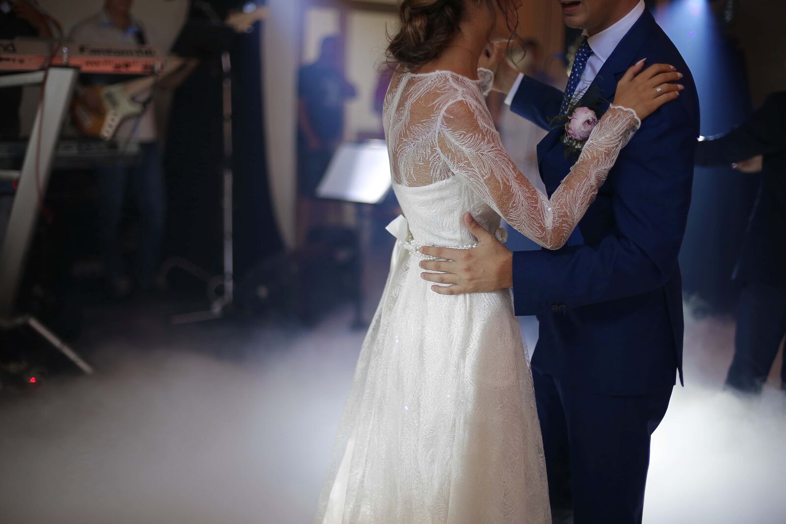 Canon EOS 5D Mark III sample photo. Bride, gentleman, dance, lady photography