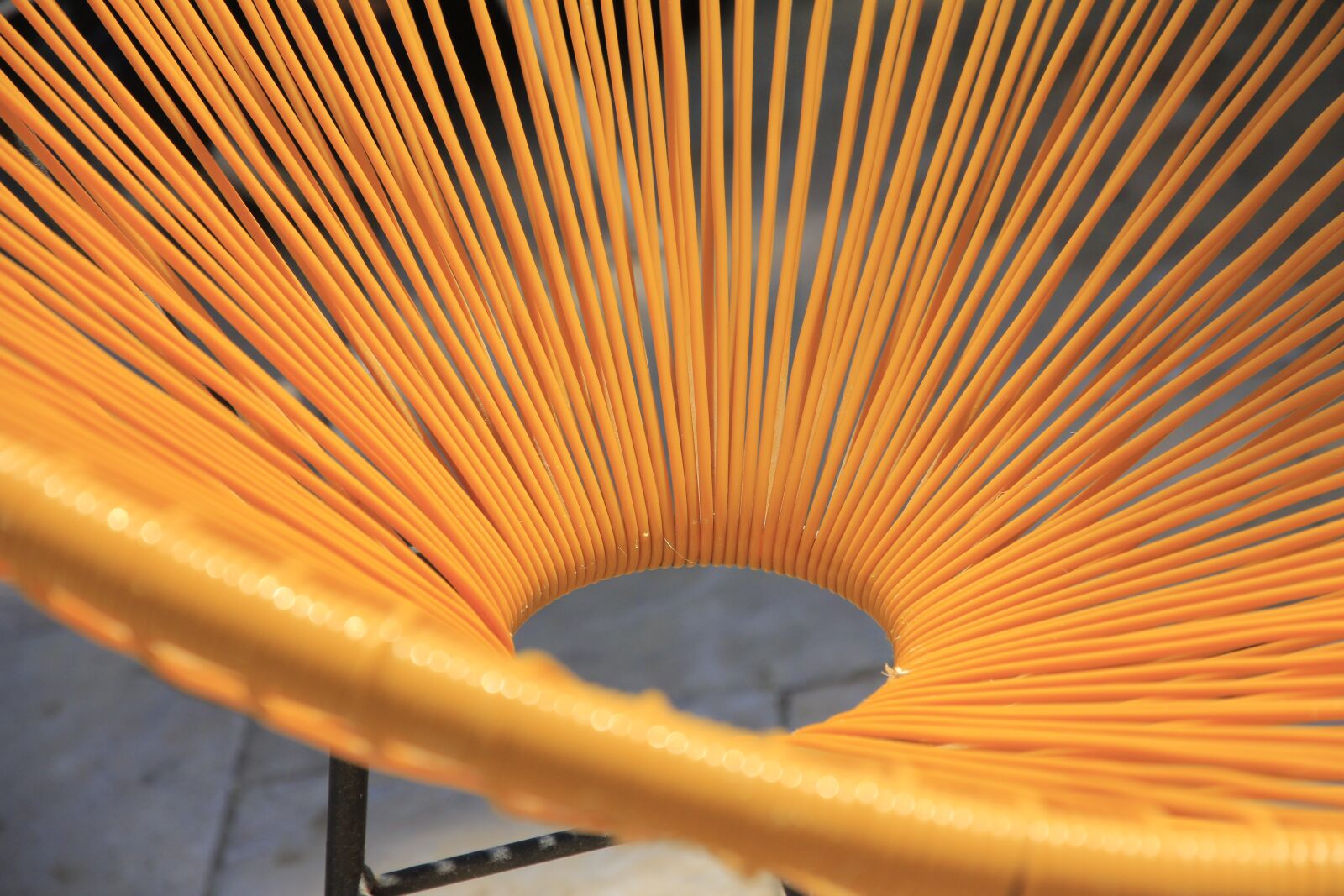 Canon EOS 550D (EOS Rebel T2i / EOS Kiss X4) sample photo. Seat, design, coffee photography