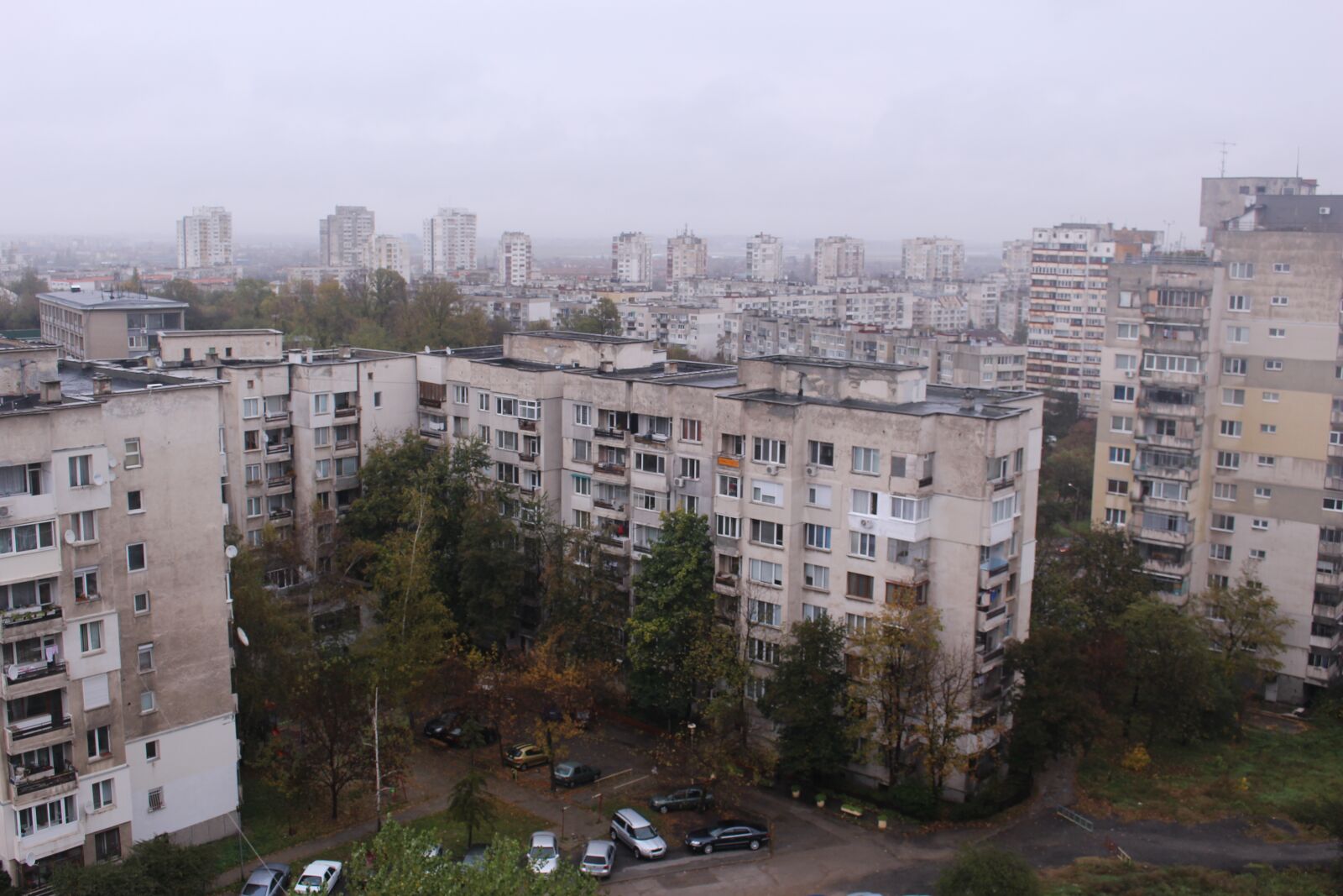 Canon EOS 100D (EOS Rebel SL1 / EOS Kiss X7) sample photo. Bulgaria, skyline, city photography