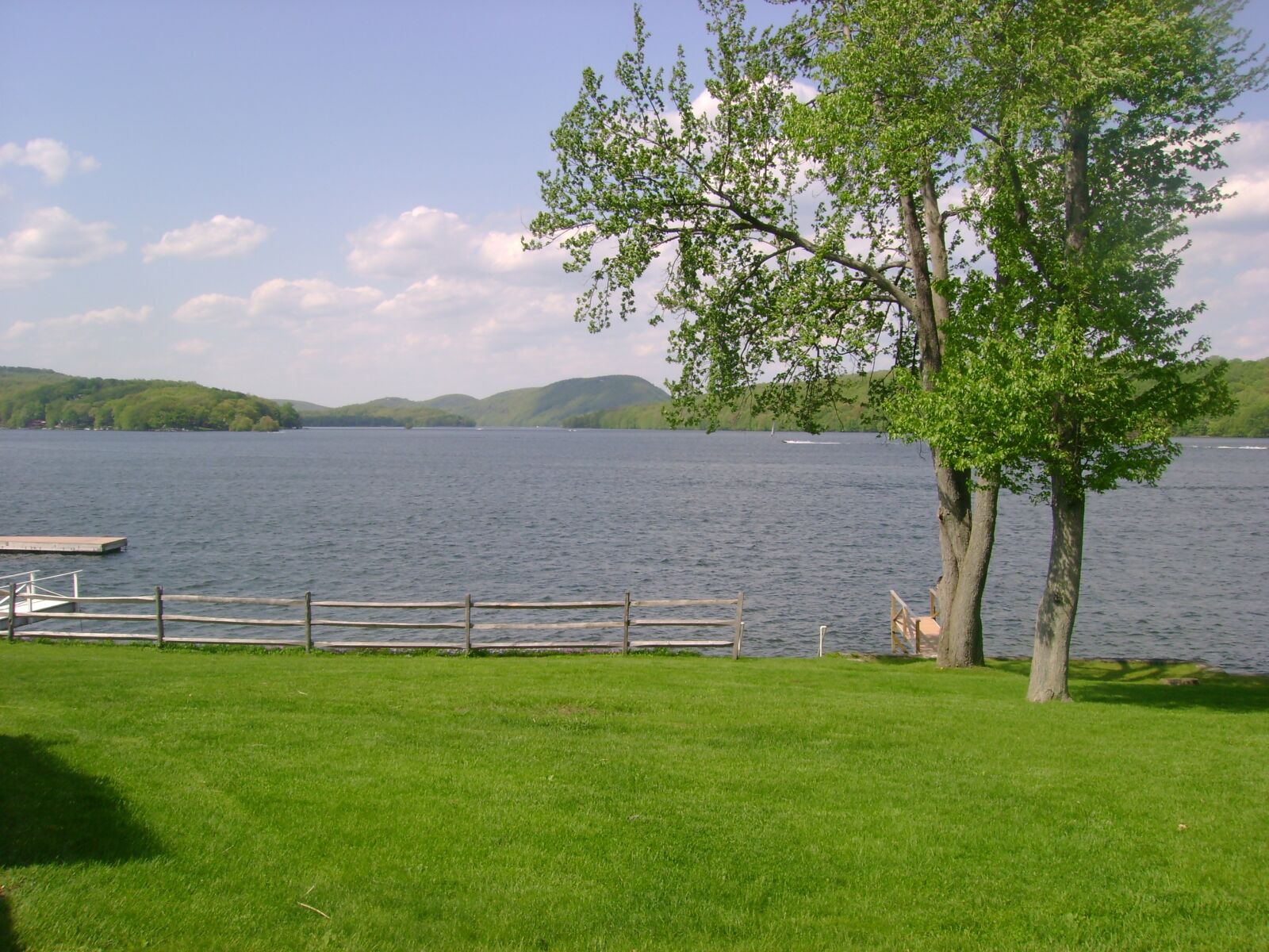 Sony DSC-S500 sample photo. Lake, summer, landscape photography