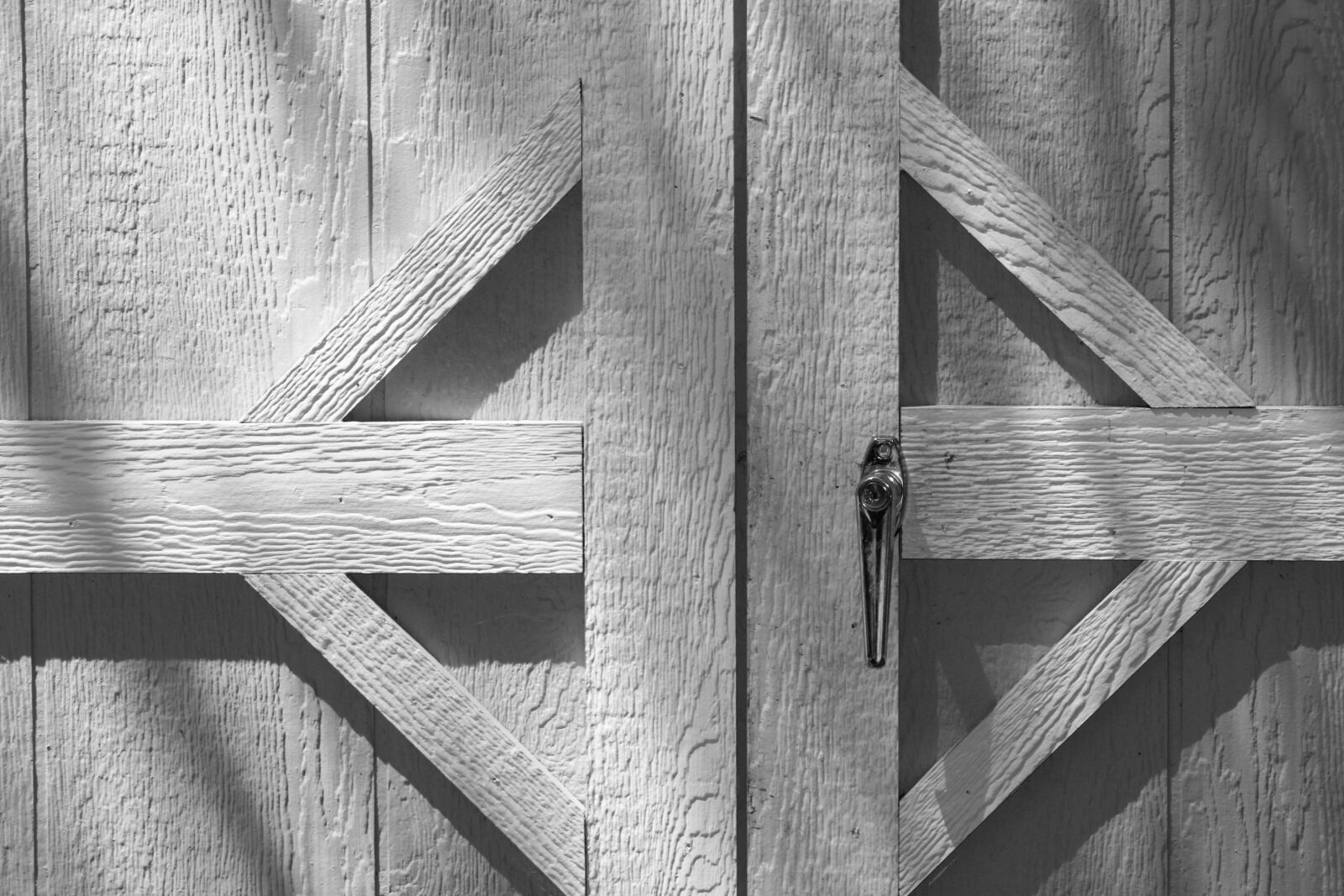 Canon EOS 1300D (EOS Rebel T6 / EOS Kiss X80) sample photo. Wood, wooden, barn photography