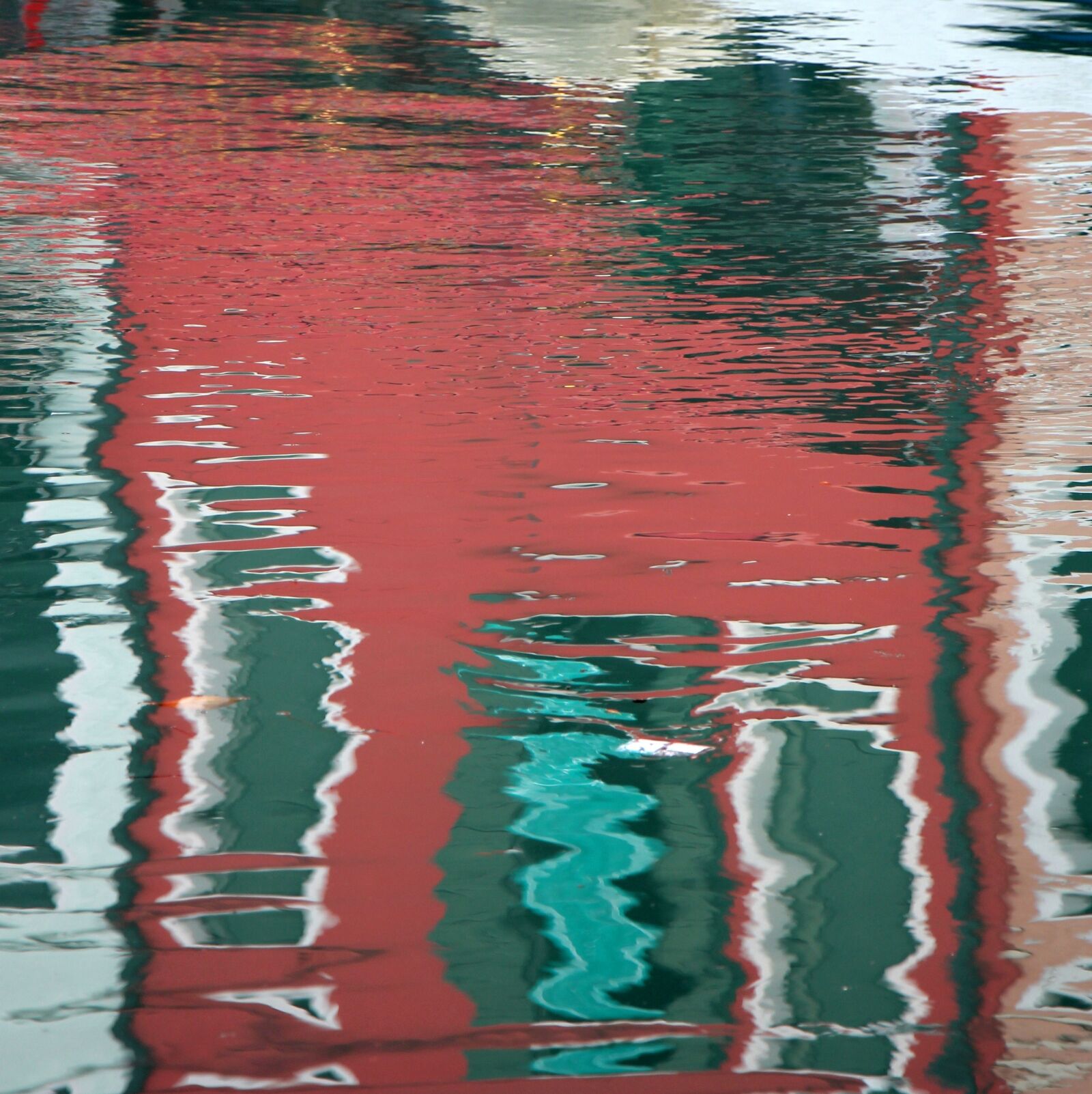 Canon EOS 550D (EOS Rebel T2i / EOS Kiss X4) sample photo. Water, reflection, art photography