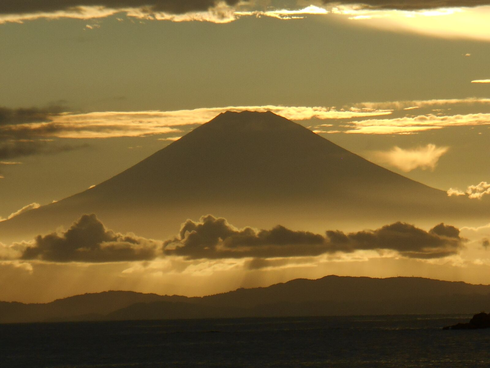 Nikon Coolpix S3500 sample photo. Mt fuji, japan, evening photography