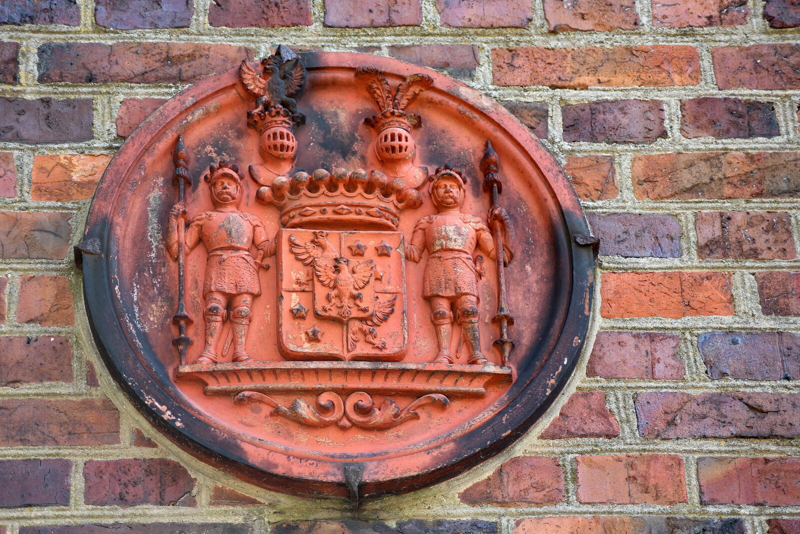 Canon EOS 1200D (EOS Rebel T5 / EOS Kiss X70 / EOS Hi) sample photo. Coat of arms, lake photography
