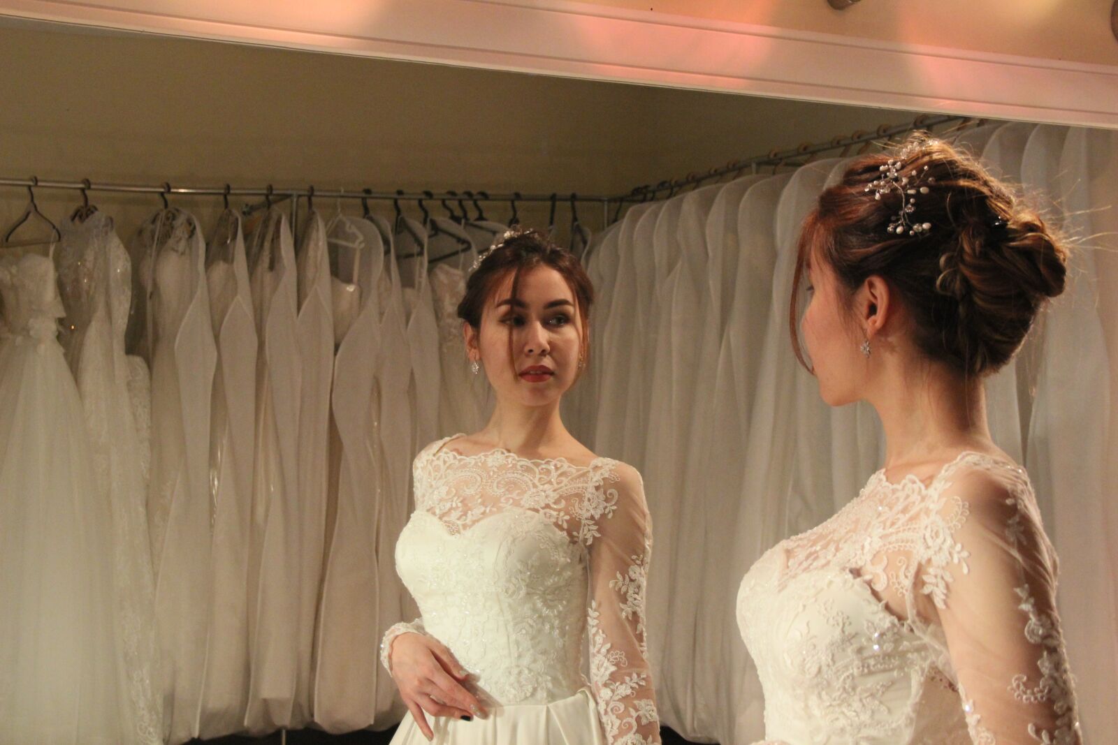 Canon EOS 600D (Rebel EOS T3i / EOS Kiss X5) sample photo. Bride, model, wedding photography