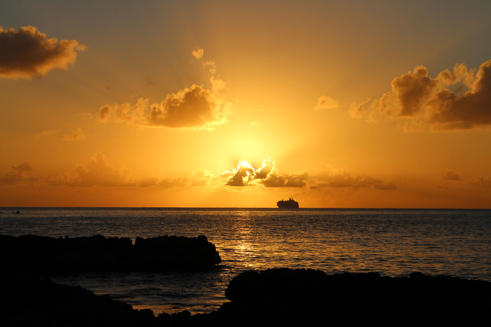 Canon EOS 700D (EOS Rebel T5i / EOS Kiss X7i) sample photo. Sunrise, sunset photography