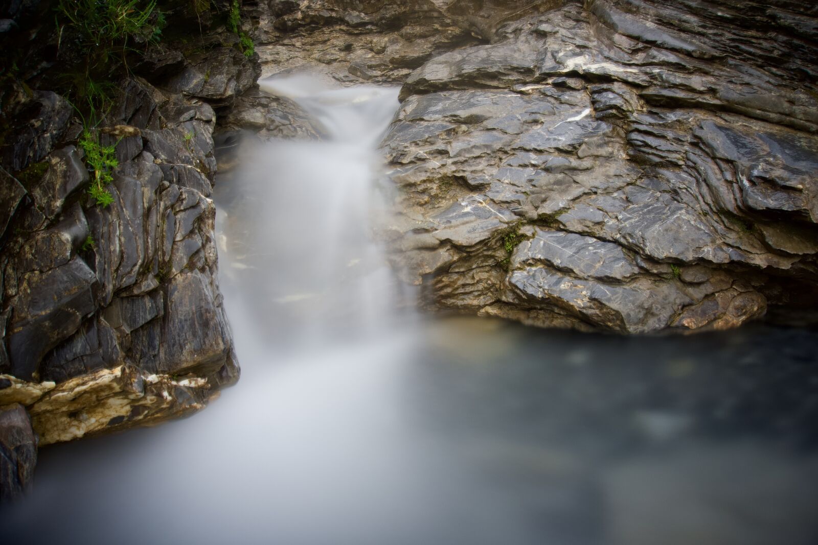 Sony a6000 sample photo. Water, bach, waterfall photography