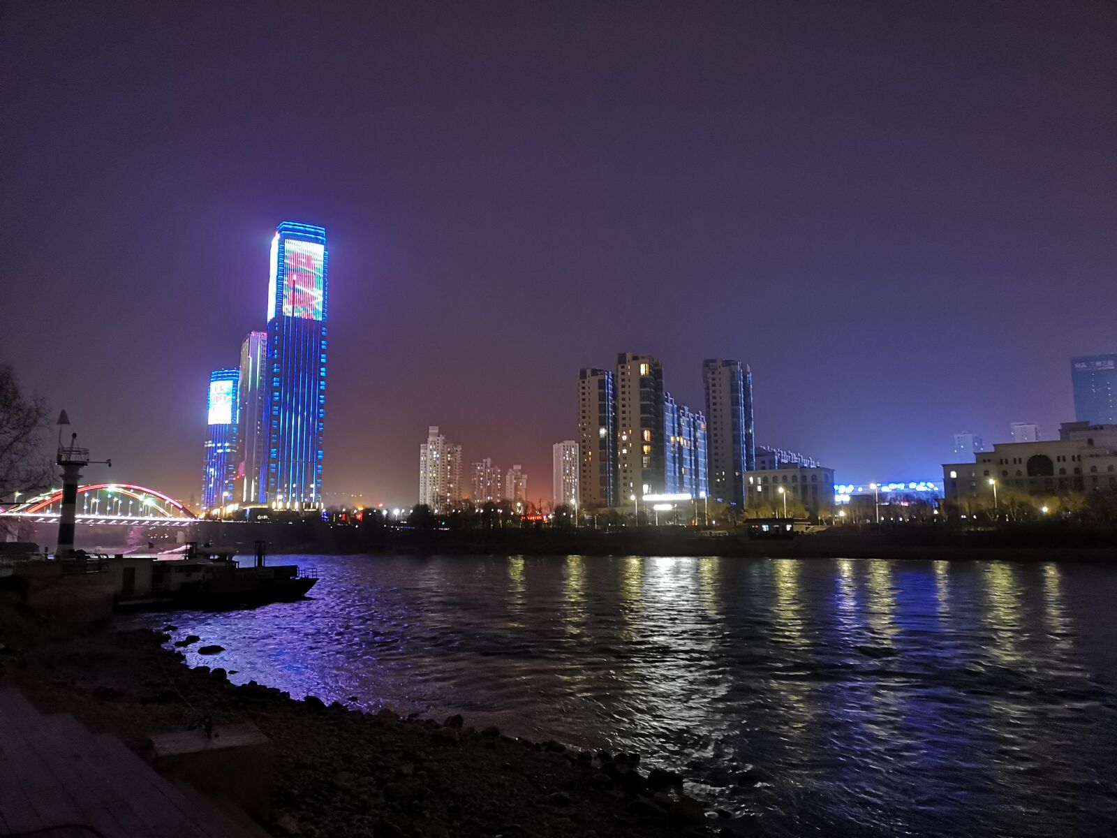 HUAWEI P20 Pro sample photo. River, night, reflection photography