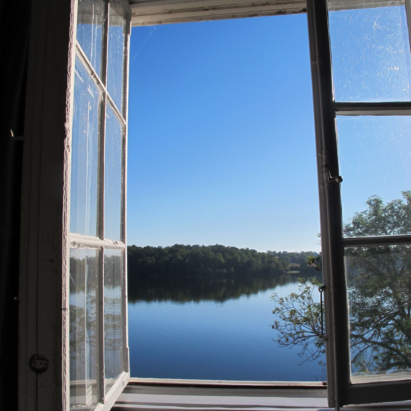 Canon PowerShot G12 sample photo. Mirroring, water, sweden photography