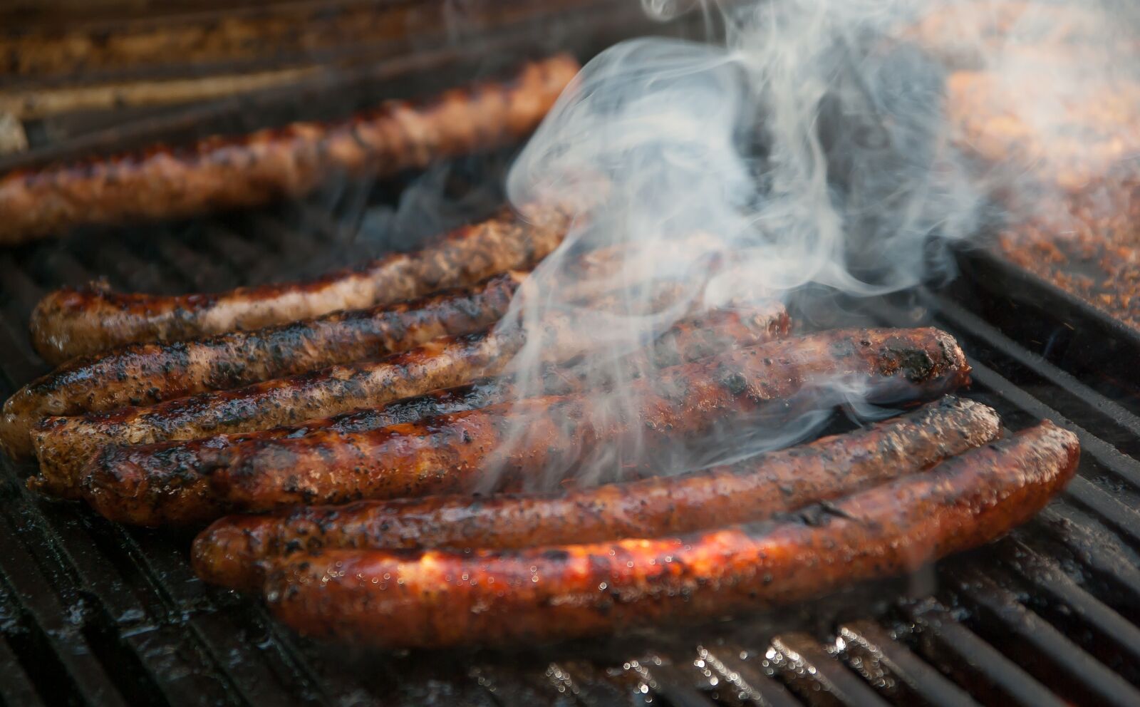Pentax K10D sample photo. Barbecue, grilling, sausages photography