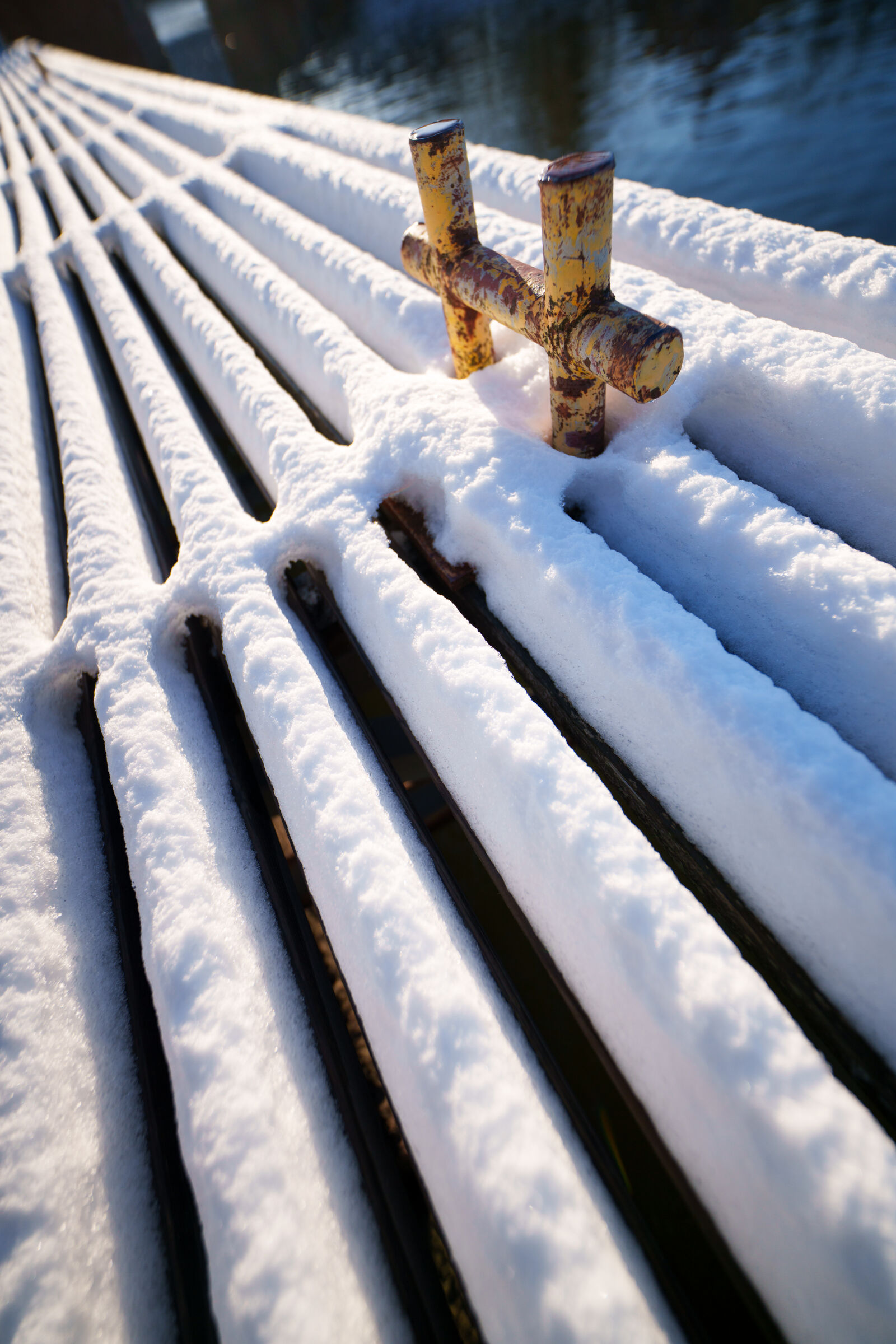 Sigma 14mm F1.4 DG DN sample photo. Snowy pier photography