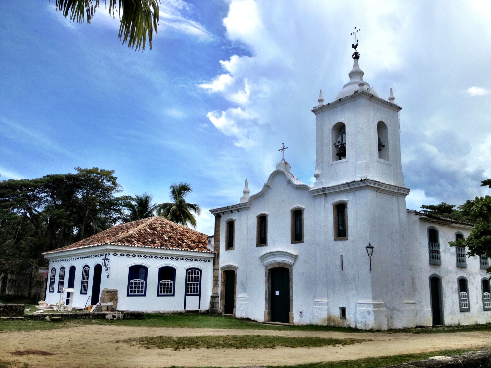 Apple iPhone 4S sample photo. Church, colonial church, paraty photography