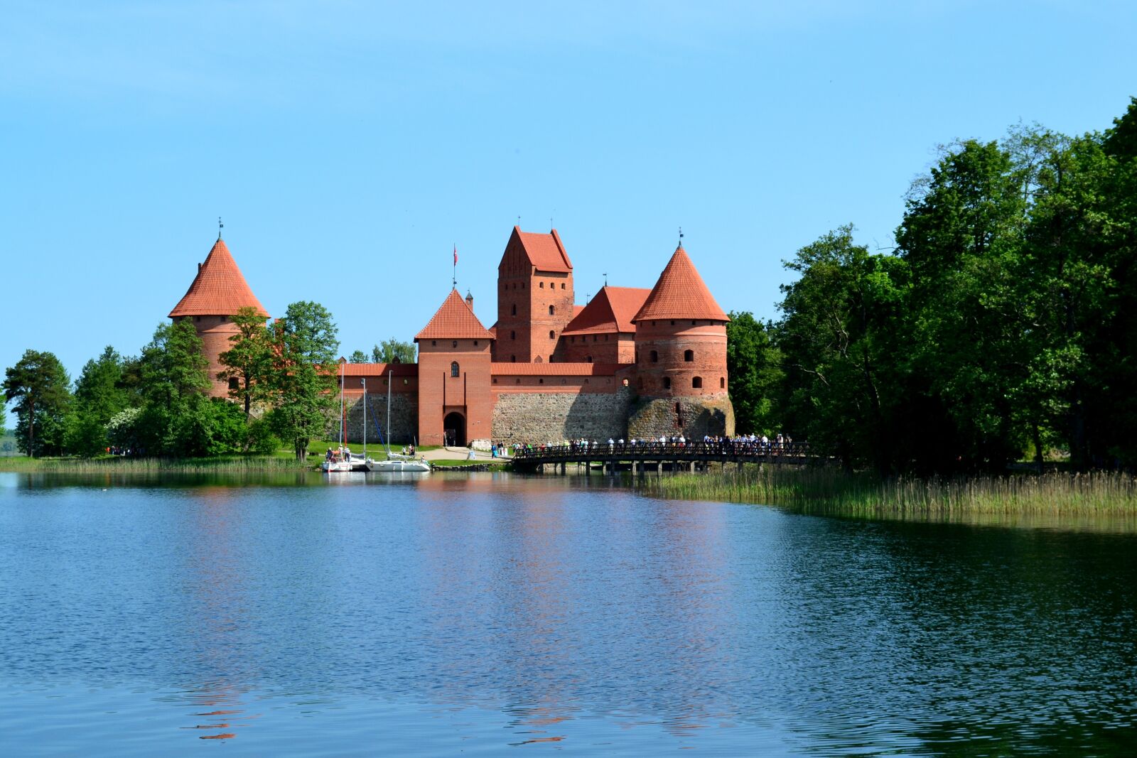 Nikon D3100 sample photo. Architecture, lake, castle photography