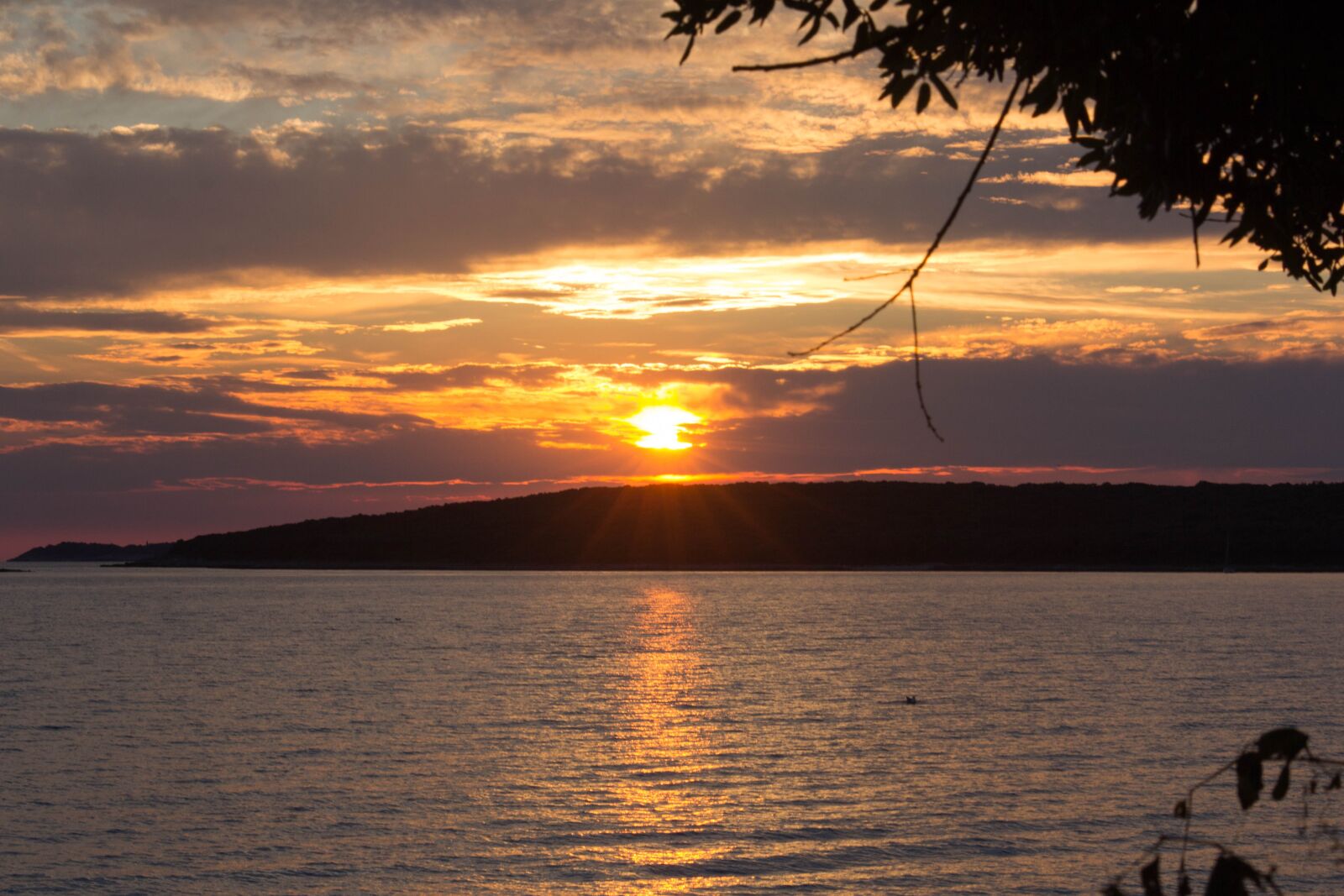 Canon EOS 60D sample photo. Sunset, evening, red photography